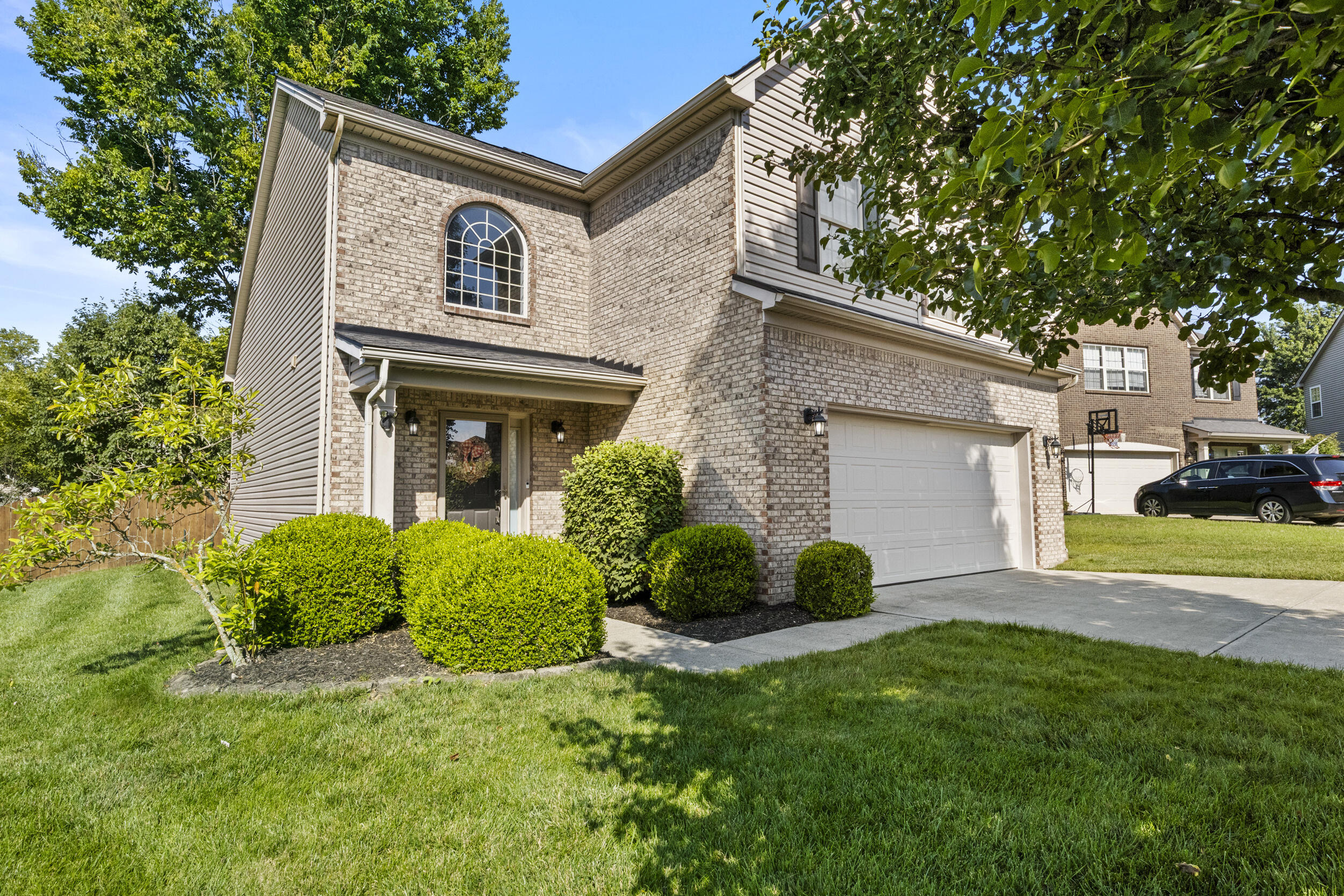 189 Whitman Way Property Photo 4