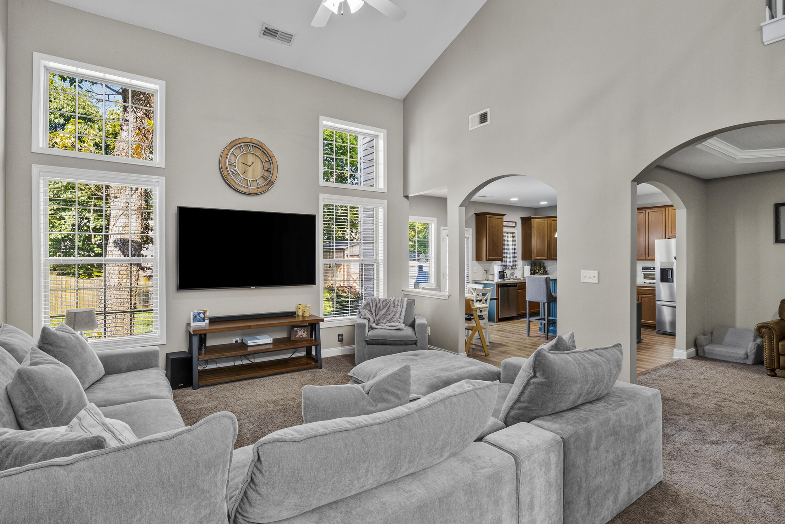 189 Whitman Way Property Photo 11