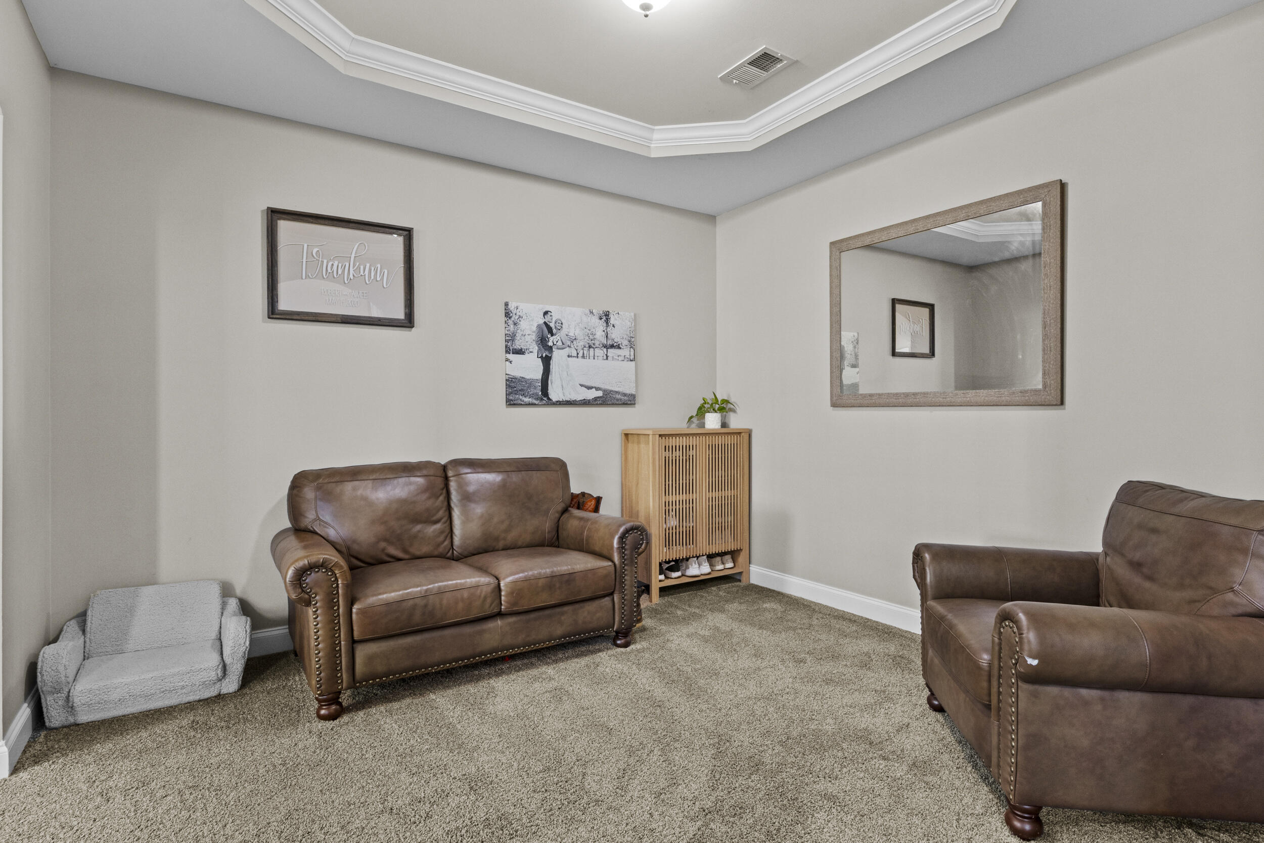 189 Whitman Way Property Photo 15