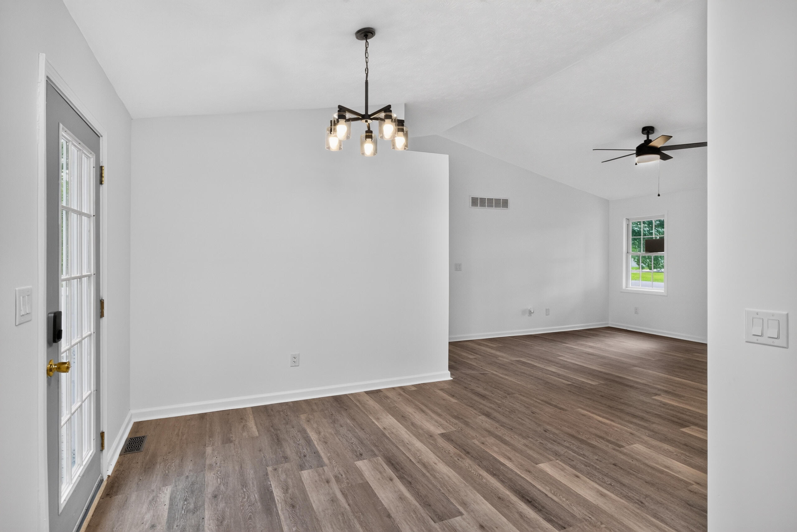 216 Raintree Circle Property Photo 11