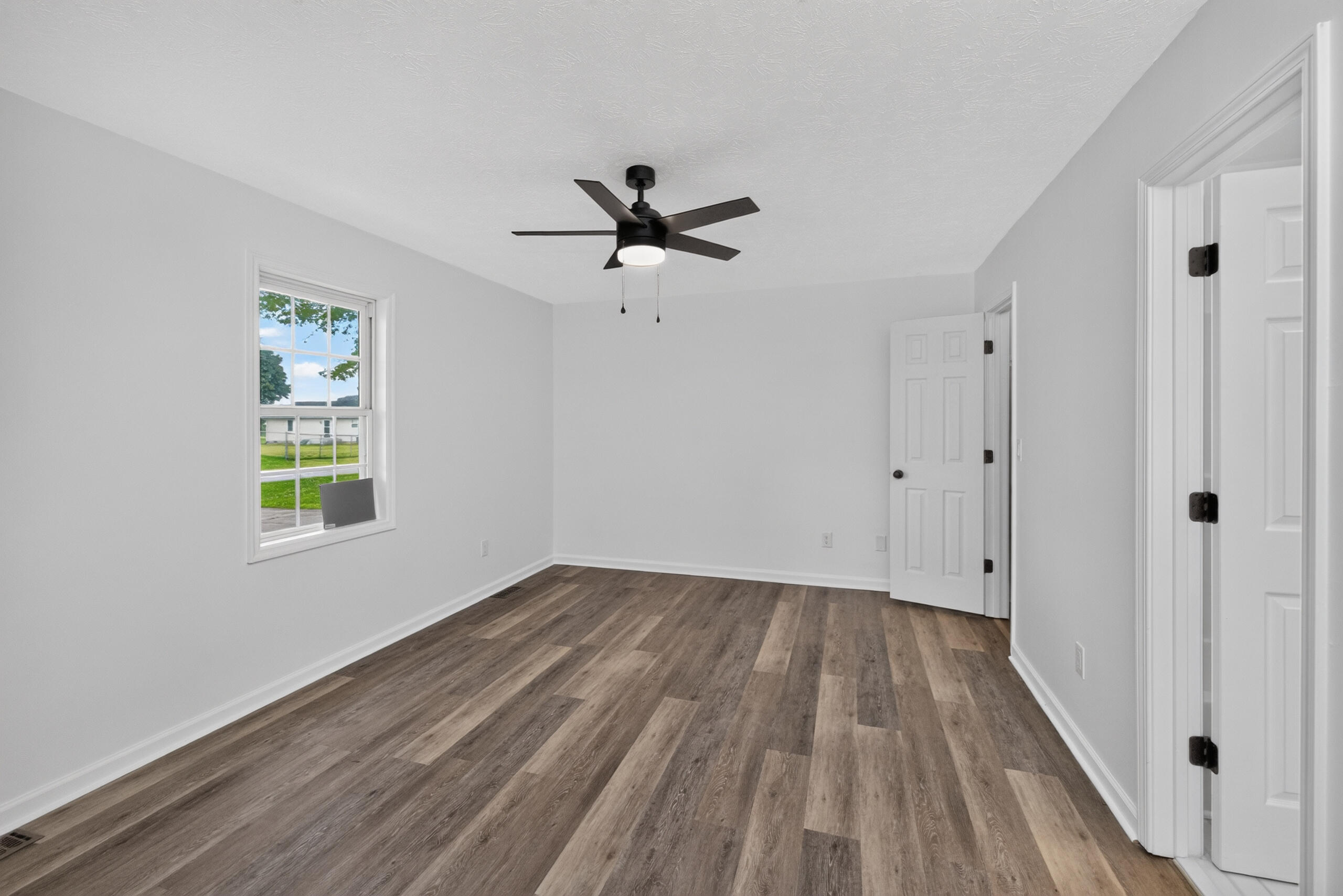 216 Raintree Circle Property Photo 12