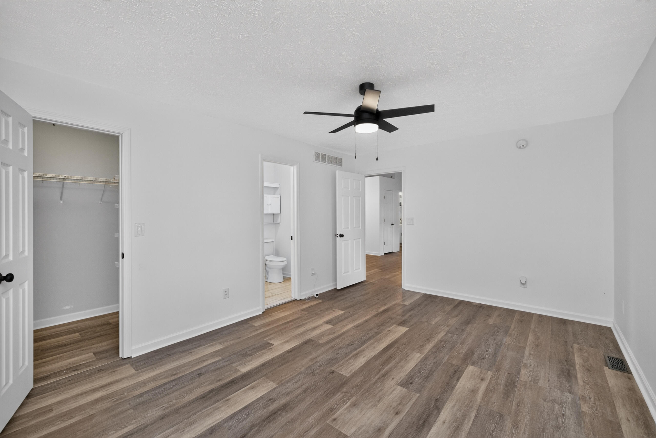 216 Raintree Circle Property Photo 13