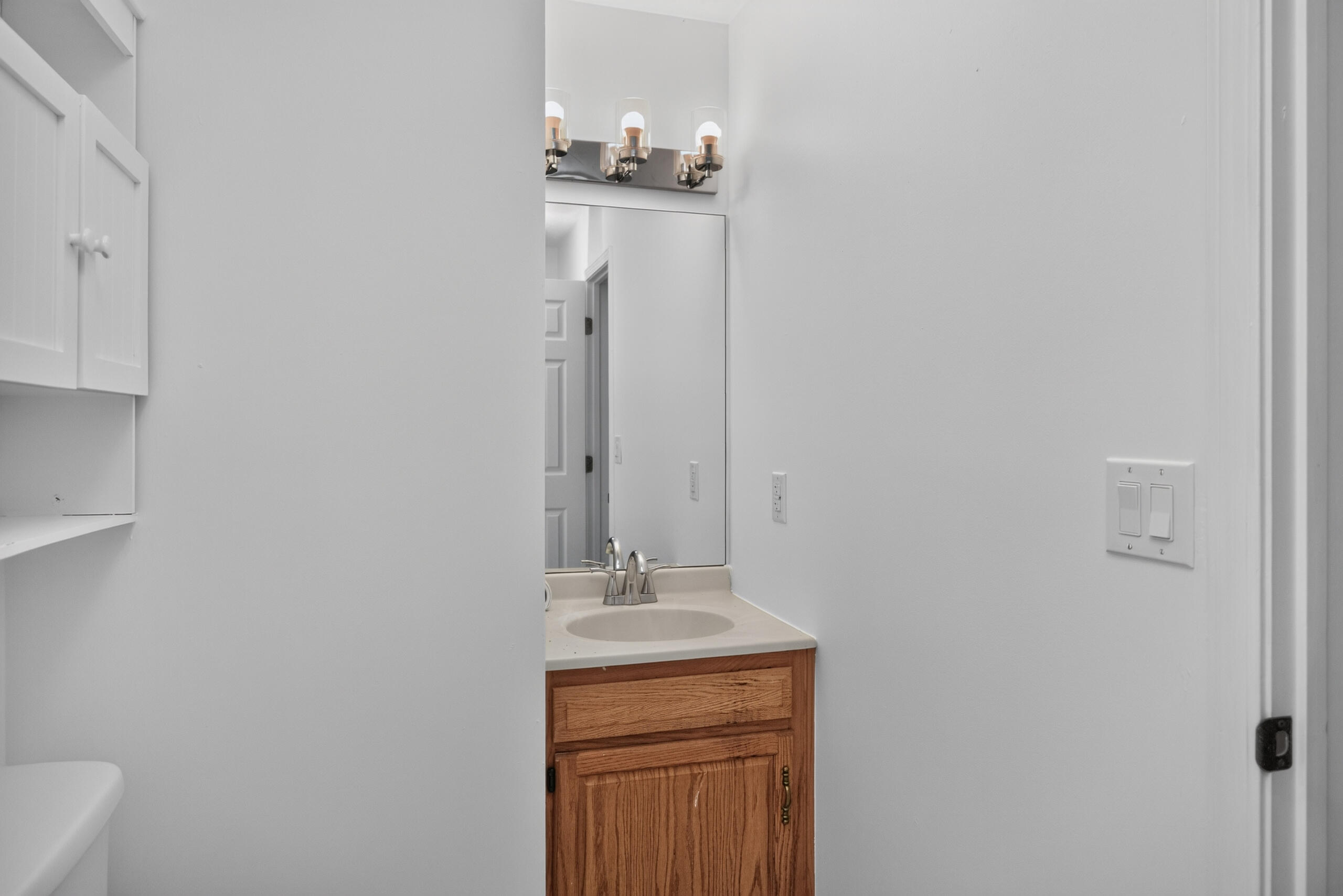 216 Raintree Circle Property Photo 14