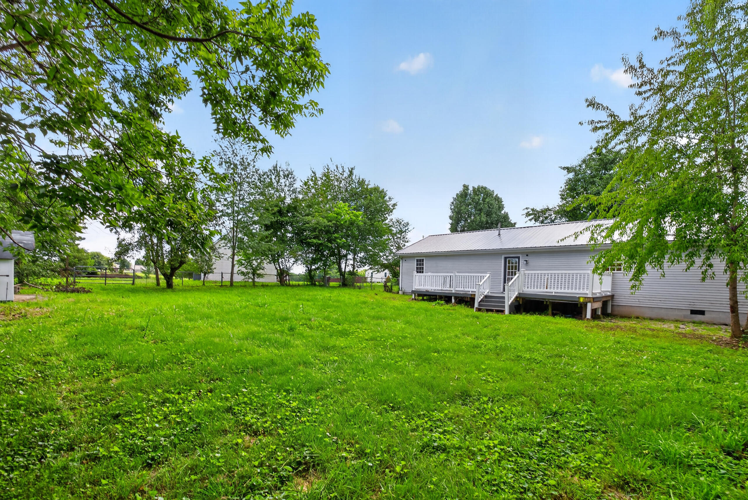 216 Raintree Circle Property Photo 23