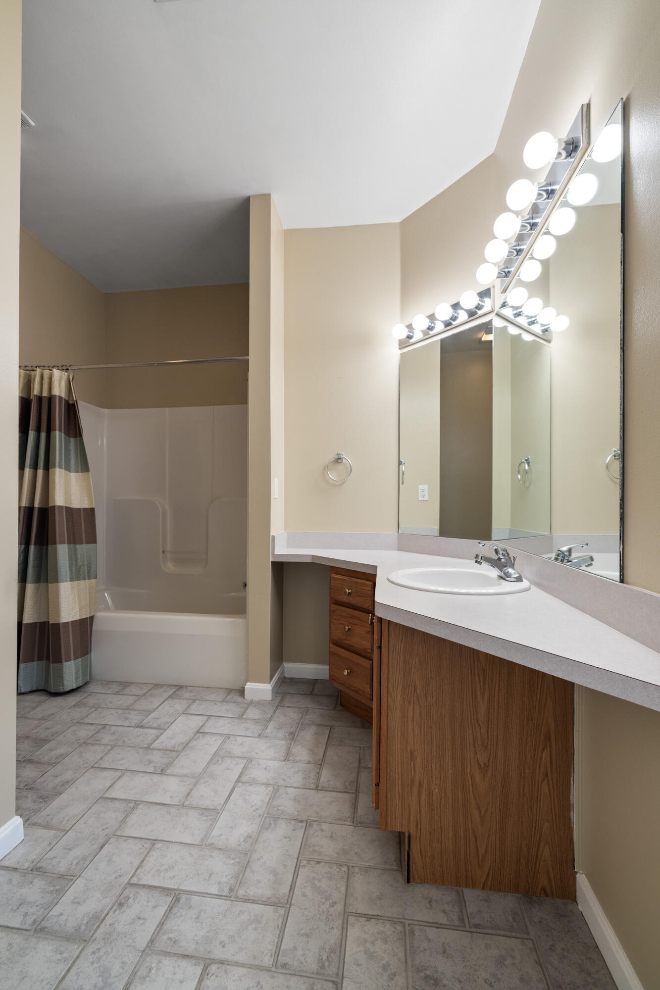 1309 Bent Willow Lane Property Photo 18