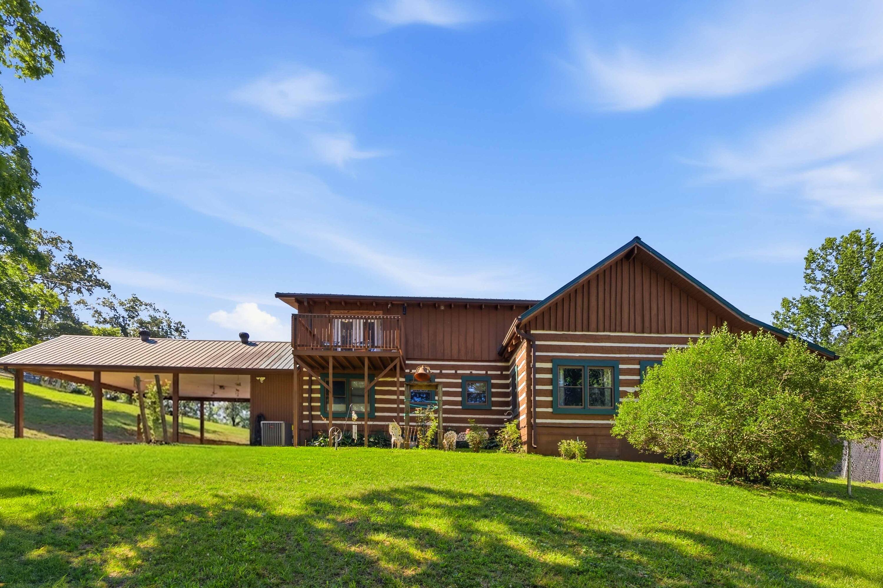 4664 Maple Creek Road Property Photo 2
