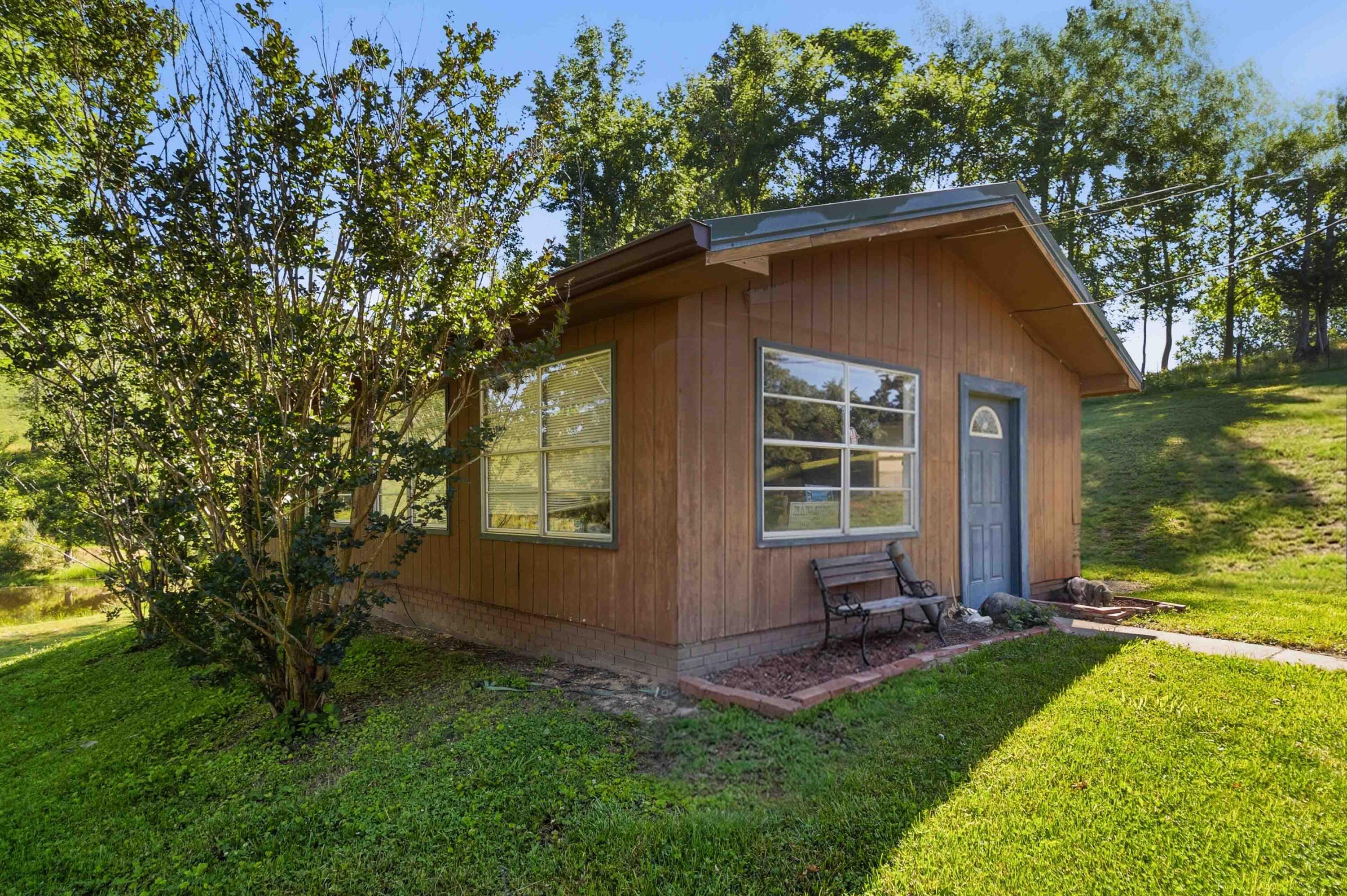 4664 Maple Creek Road Property Photo 7