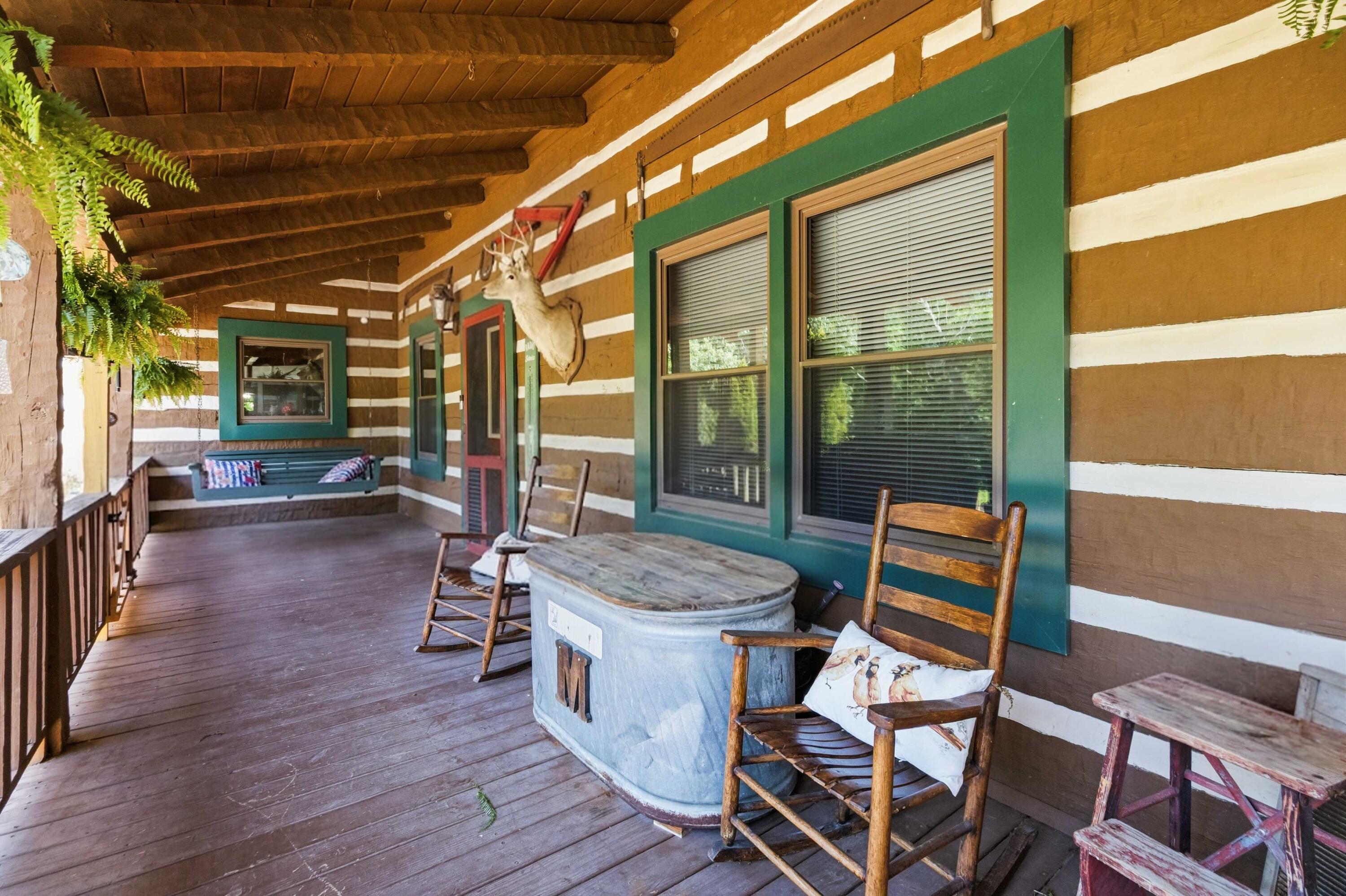 4664 Maple Creek Road Property Photo 8