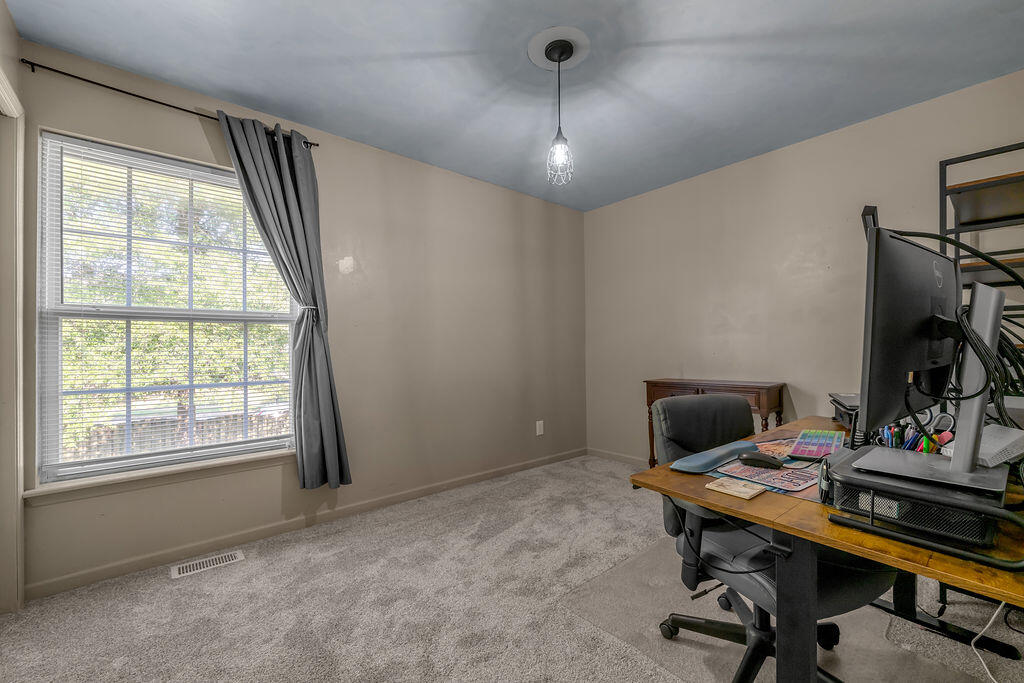 100 Buffalo Spring Trail Property Photo 17