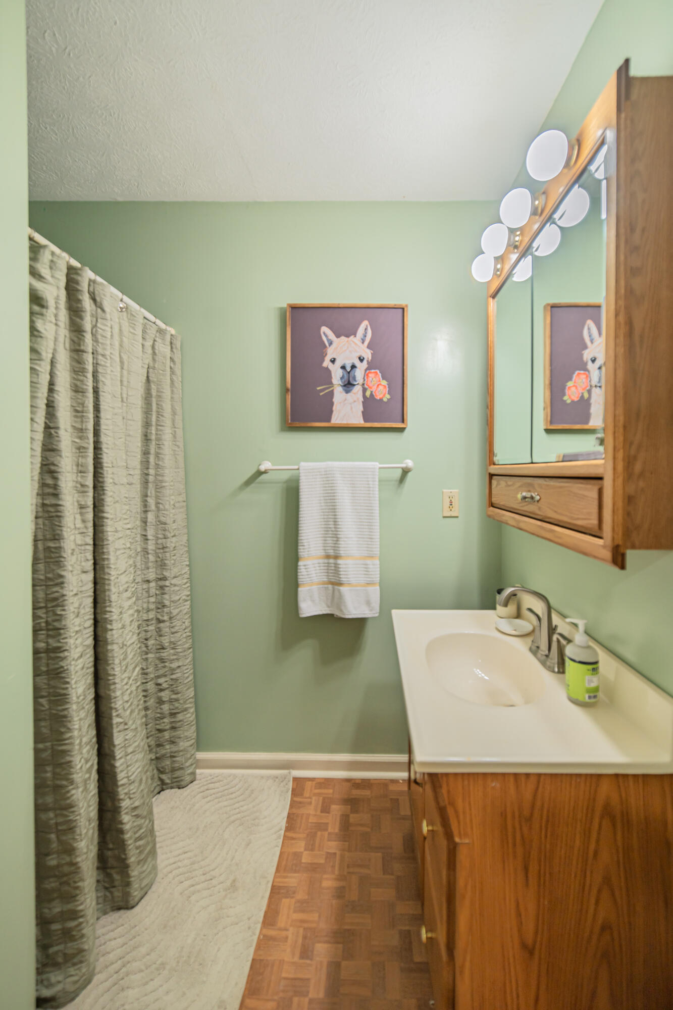1001 Oak Grove Circle Property Photo 10