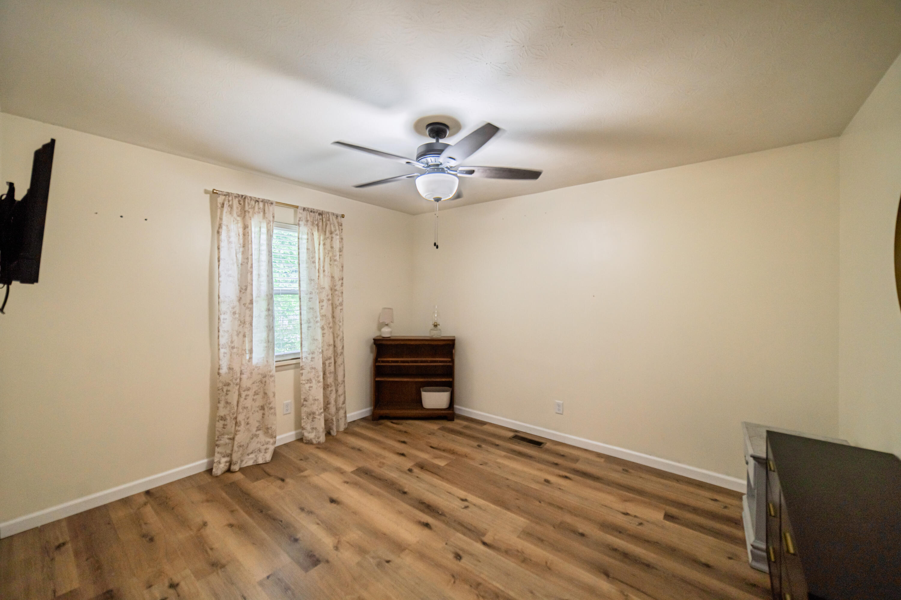 1001 Oak Grove Circle Property Photo 13