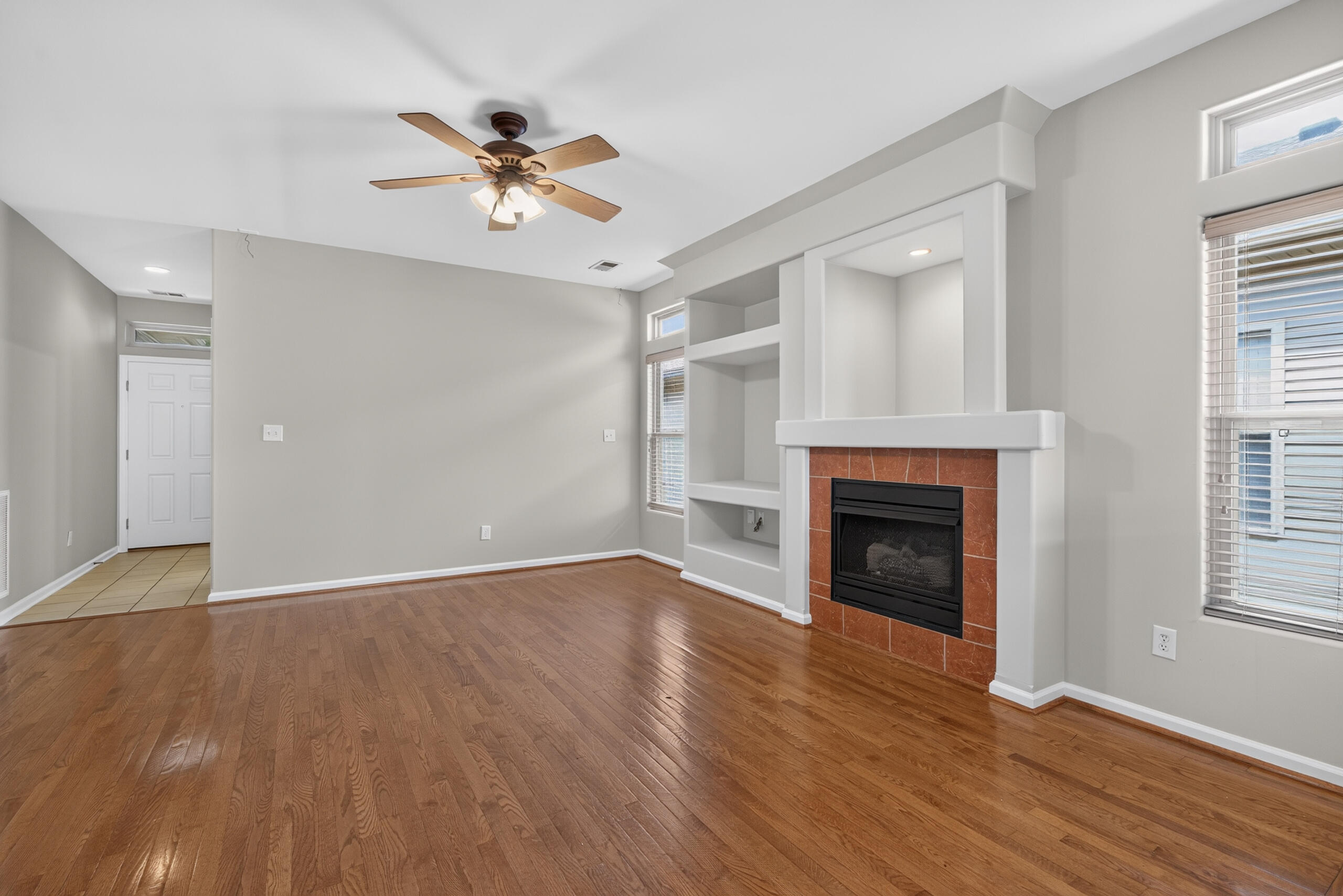 2593 Spring Valley Loop Property Photo 4