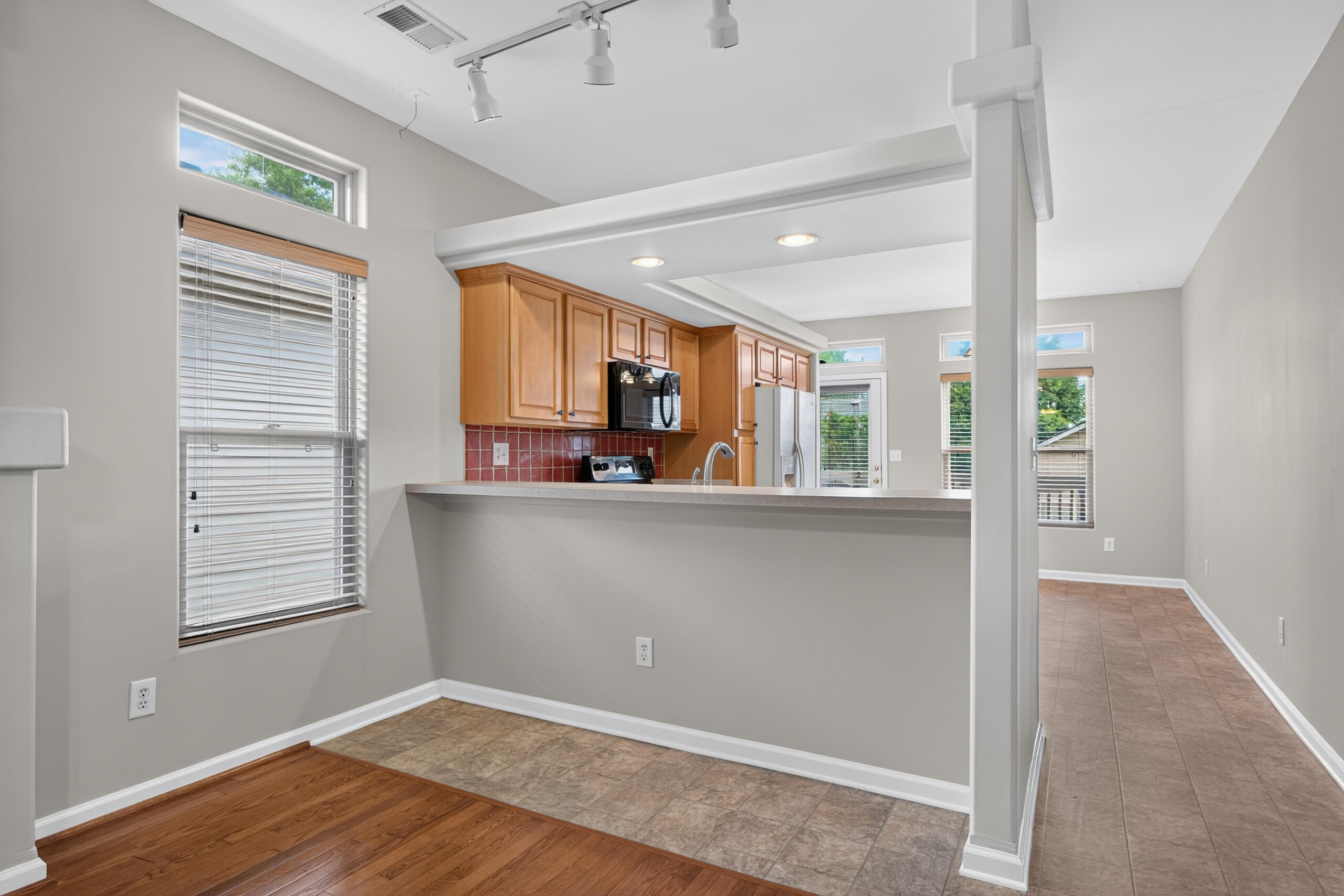 2593 Spring Valley Loop Property Photo 7