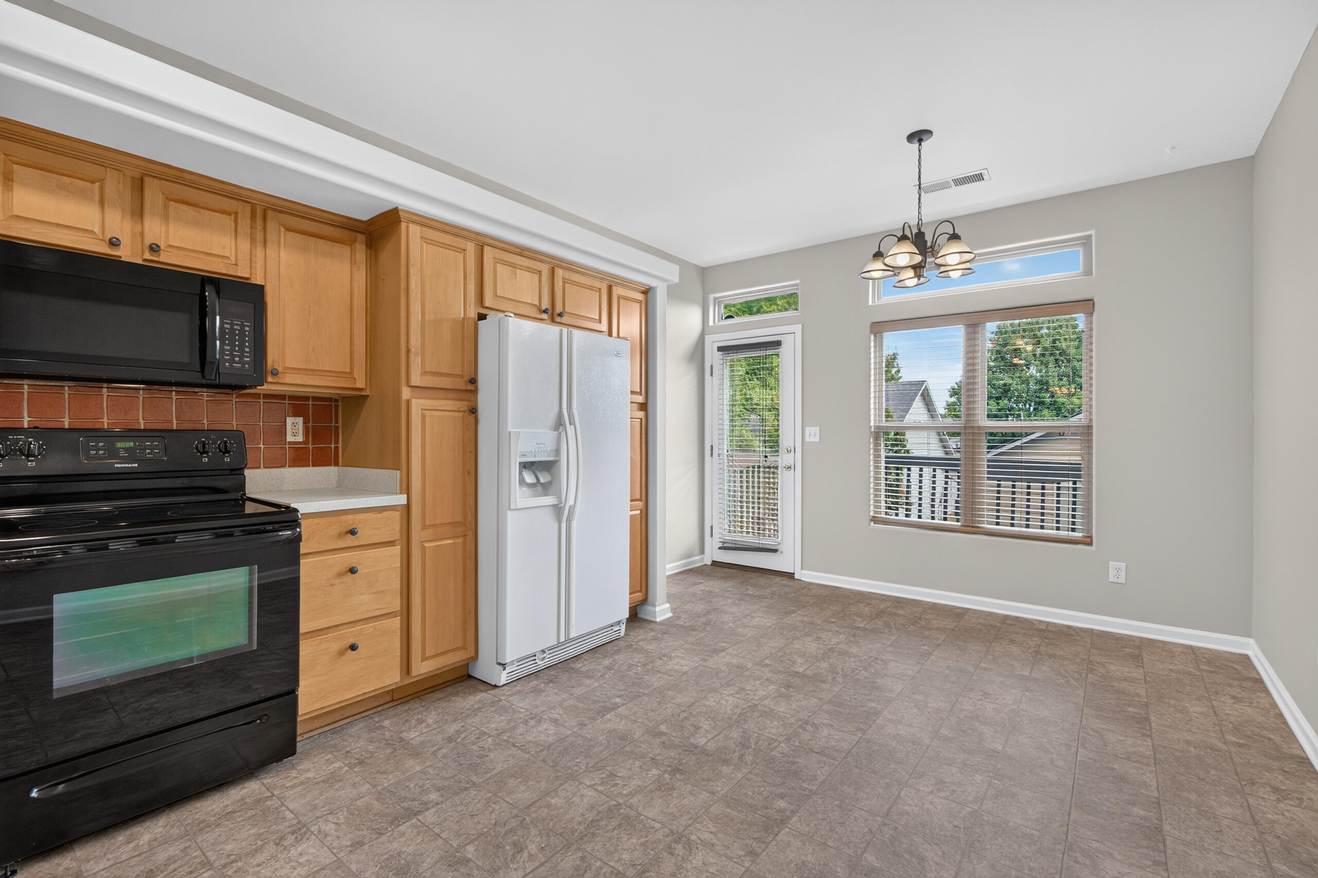 2593 Spring Valley Loop Property Photo 8