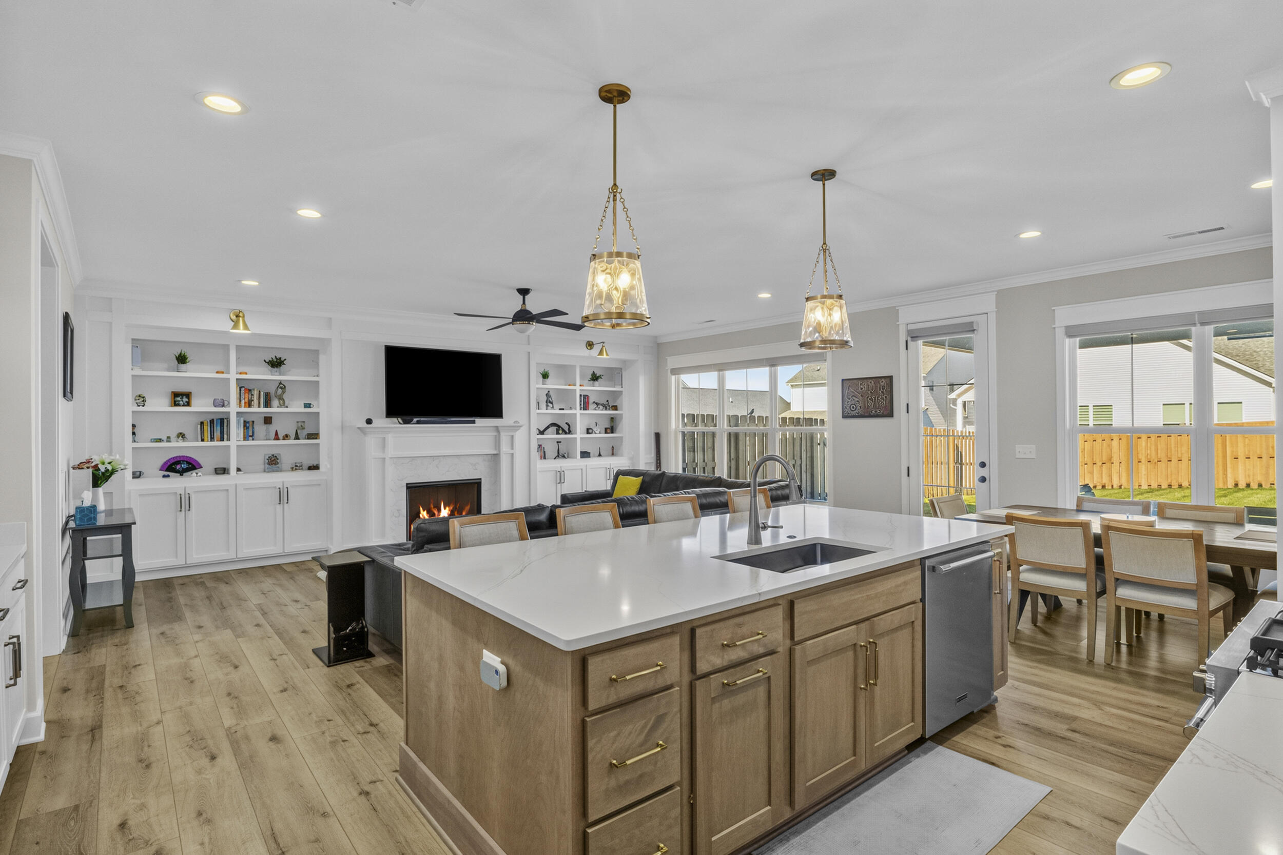 1077 Squirrel Nest Lane Property Photo 4