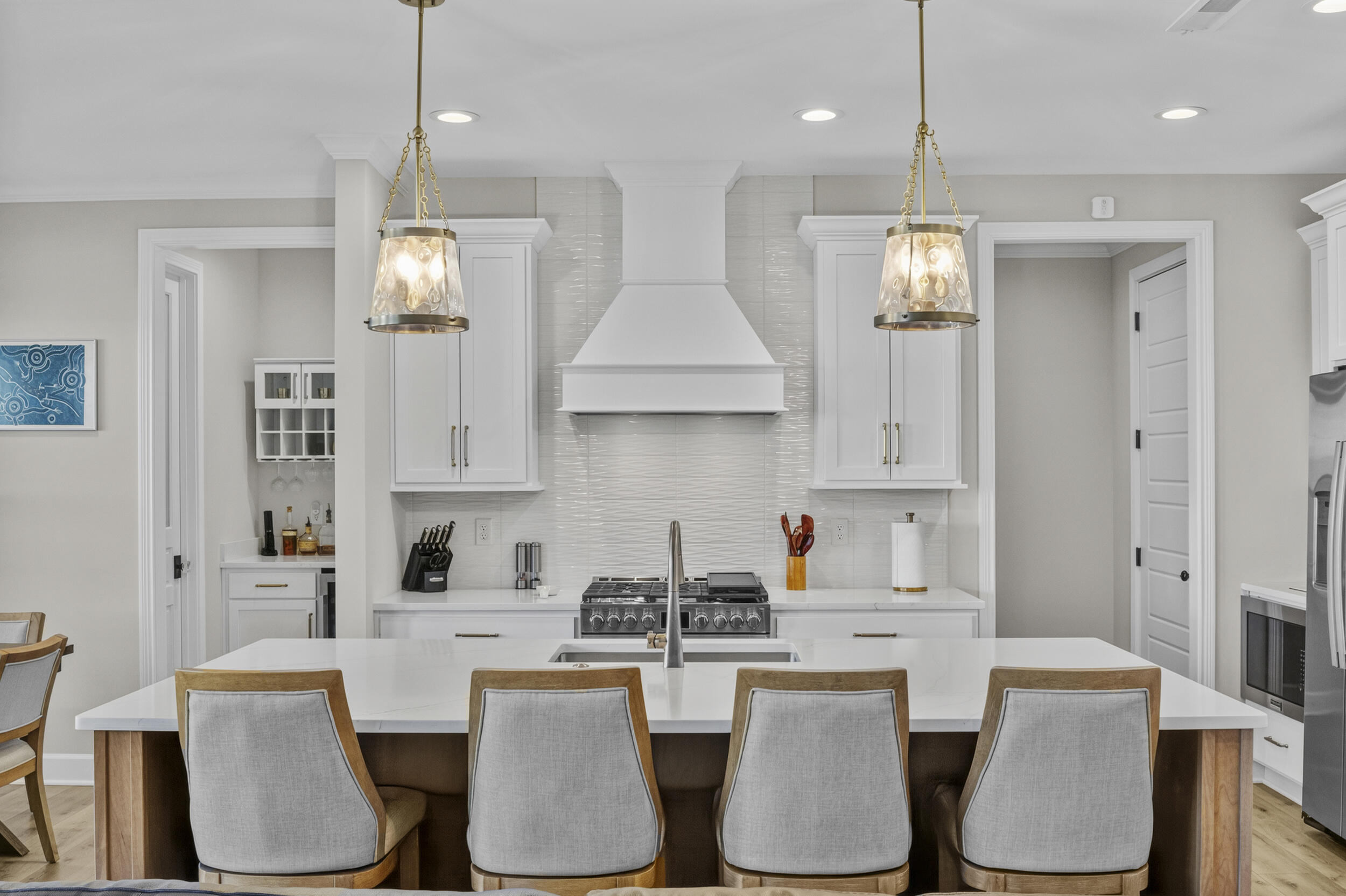 1077 Squirrel Nest Lane Property Photo 6