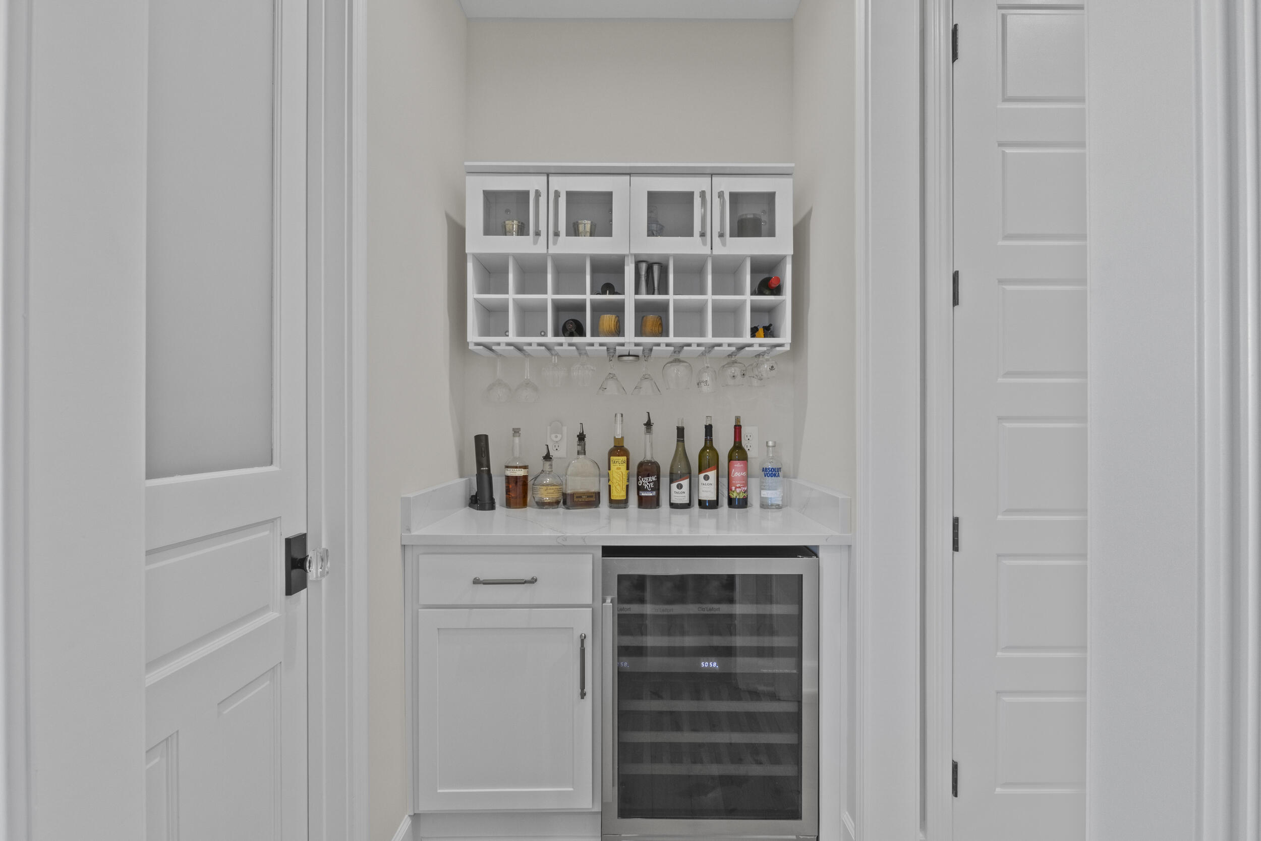 1077 Squirrel Nest Lane Property Photo 20