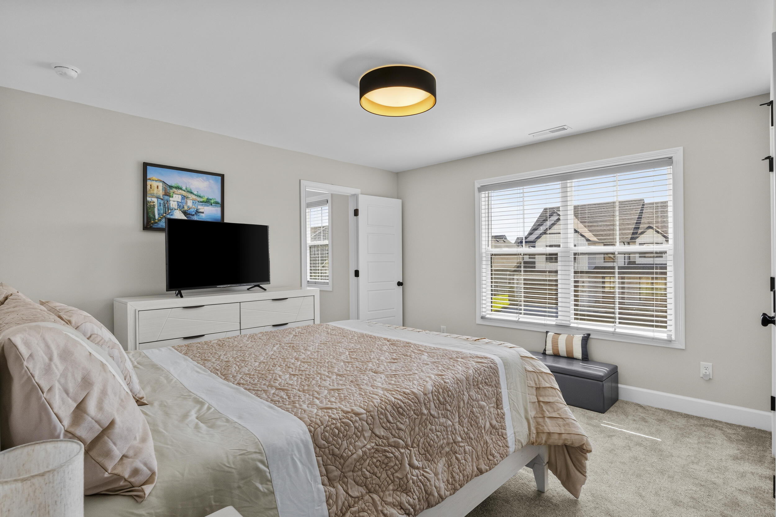 1077 Squirrel Nest Lane Property Photo 35