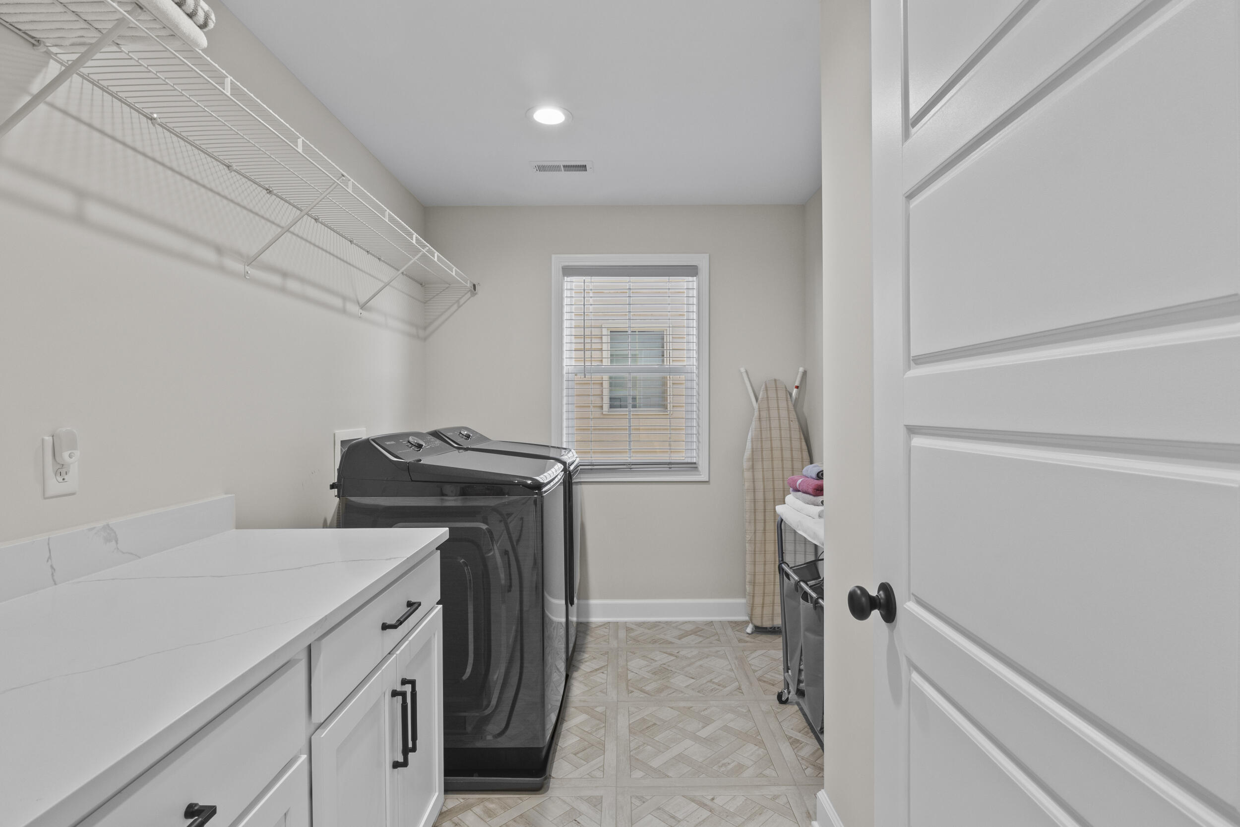 1077 Squirrel Nest Lane Property Photo 38
