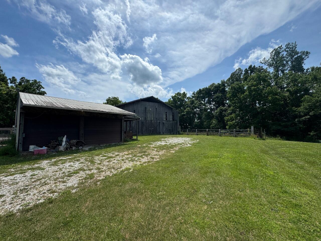 1800 Highway 1955 Property Photo 3