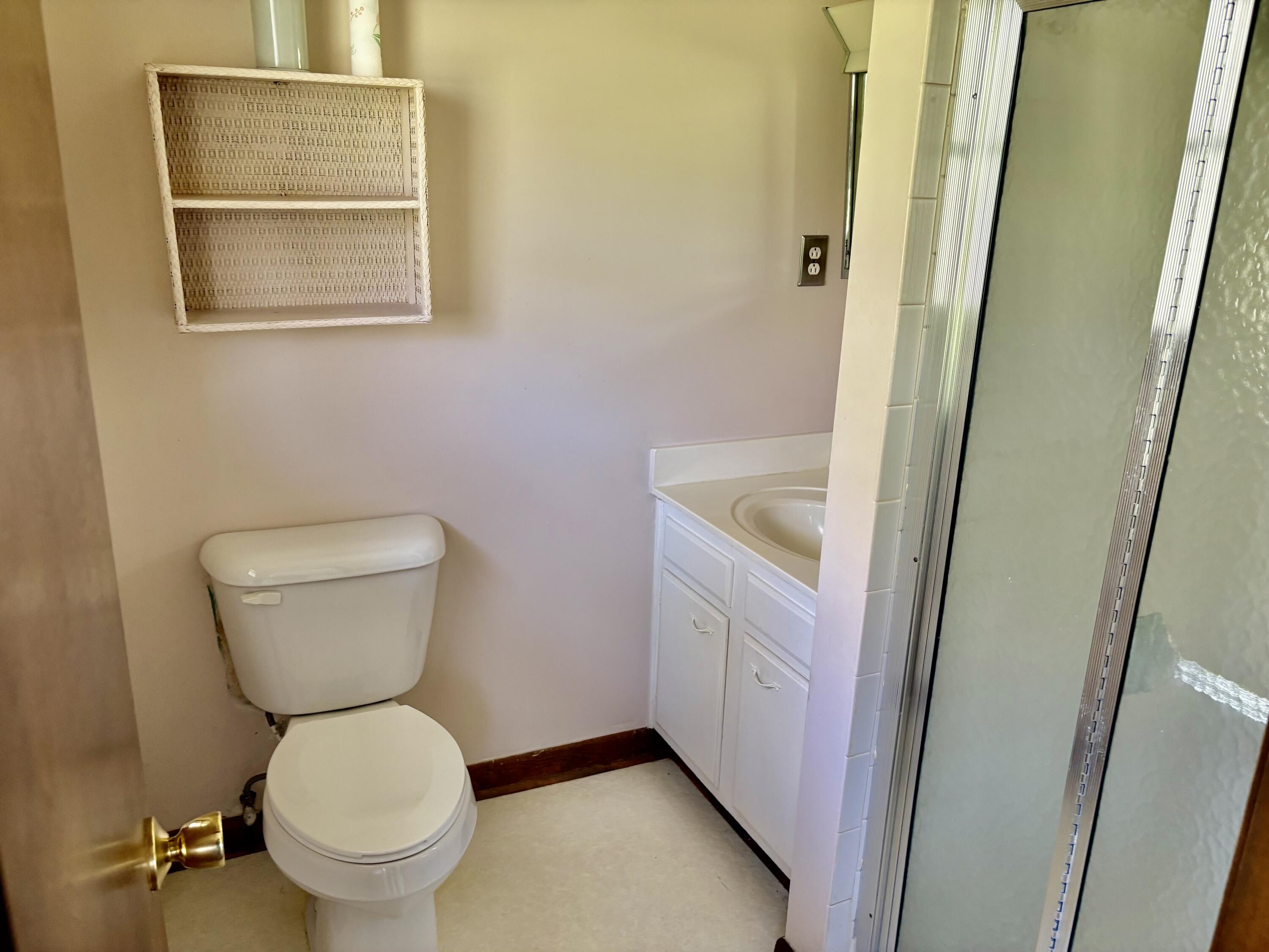 116 Edgewood Drive Property Photo 6