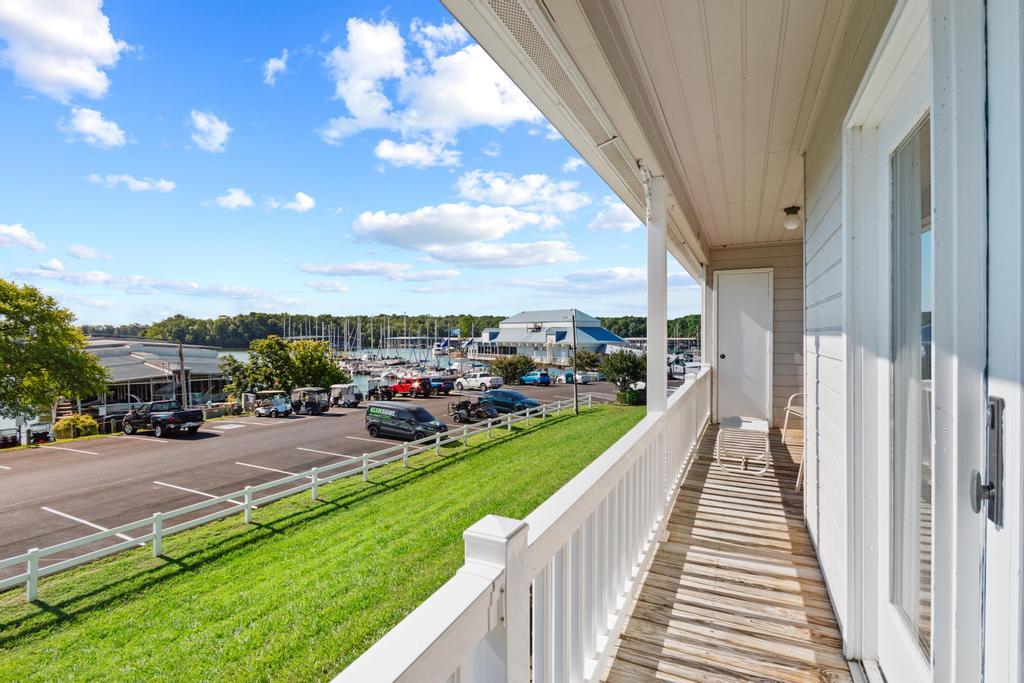 108 Green Turtle Bay Drive Property Photo 18
