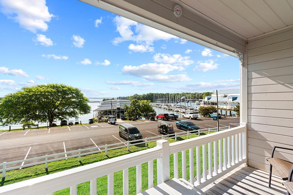 107 Green Turtle Bay Drive Property Photo 18