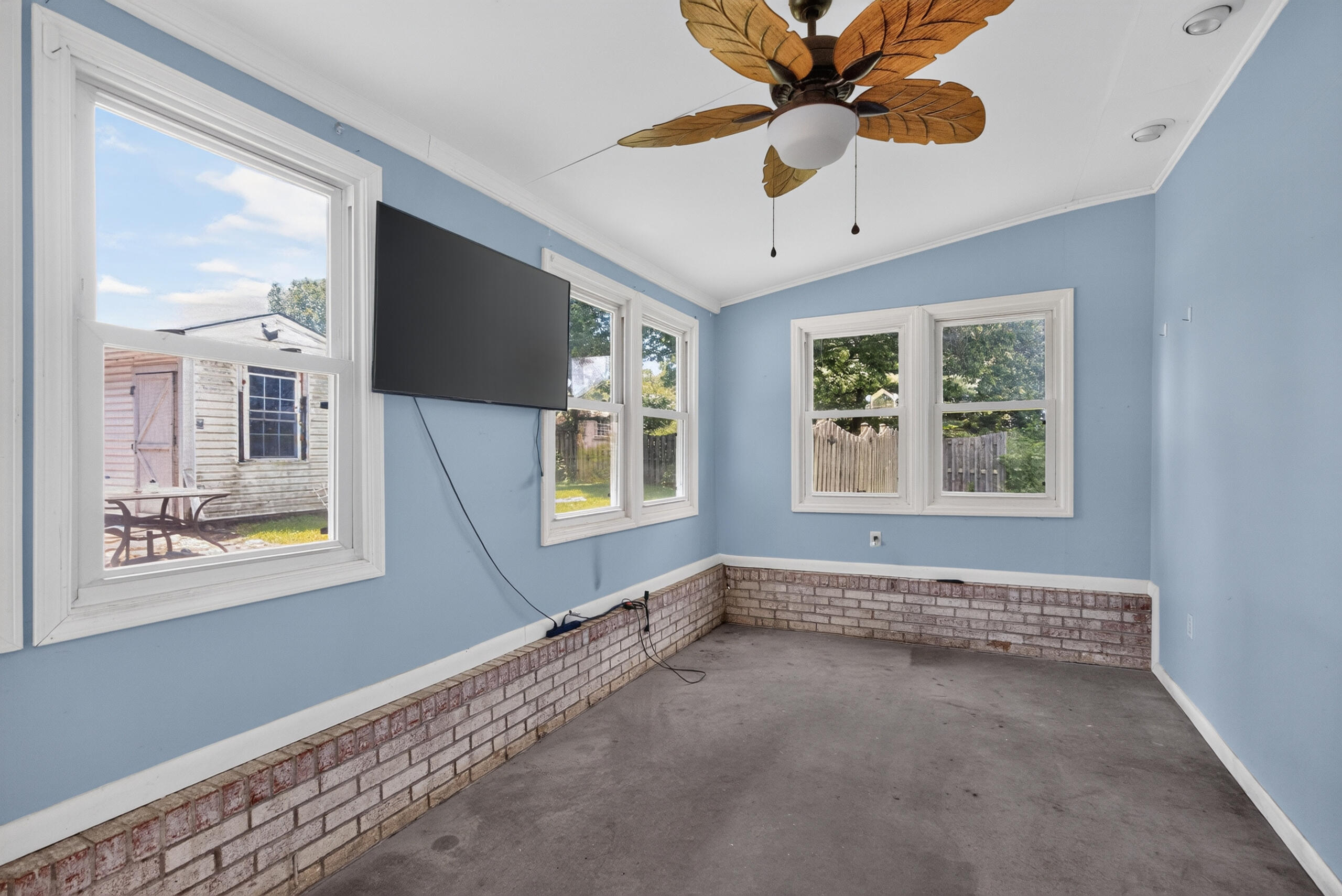 124 Wright Street Property Photo 18
