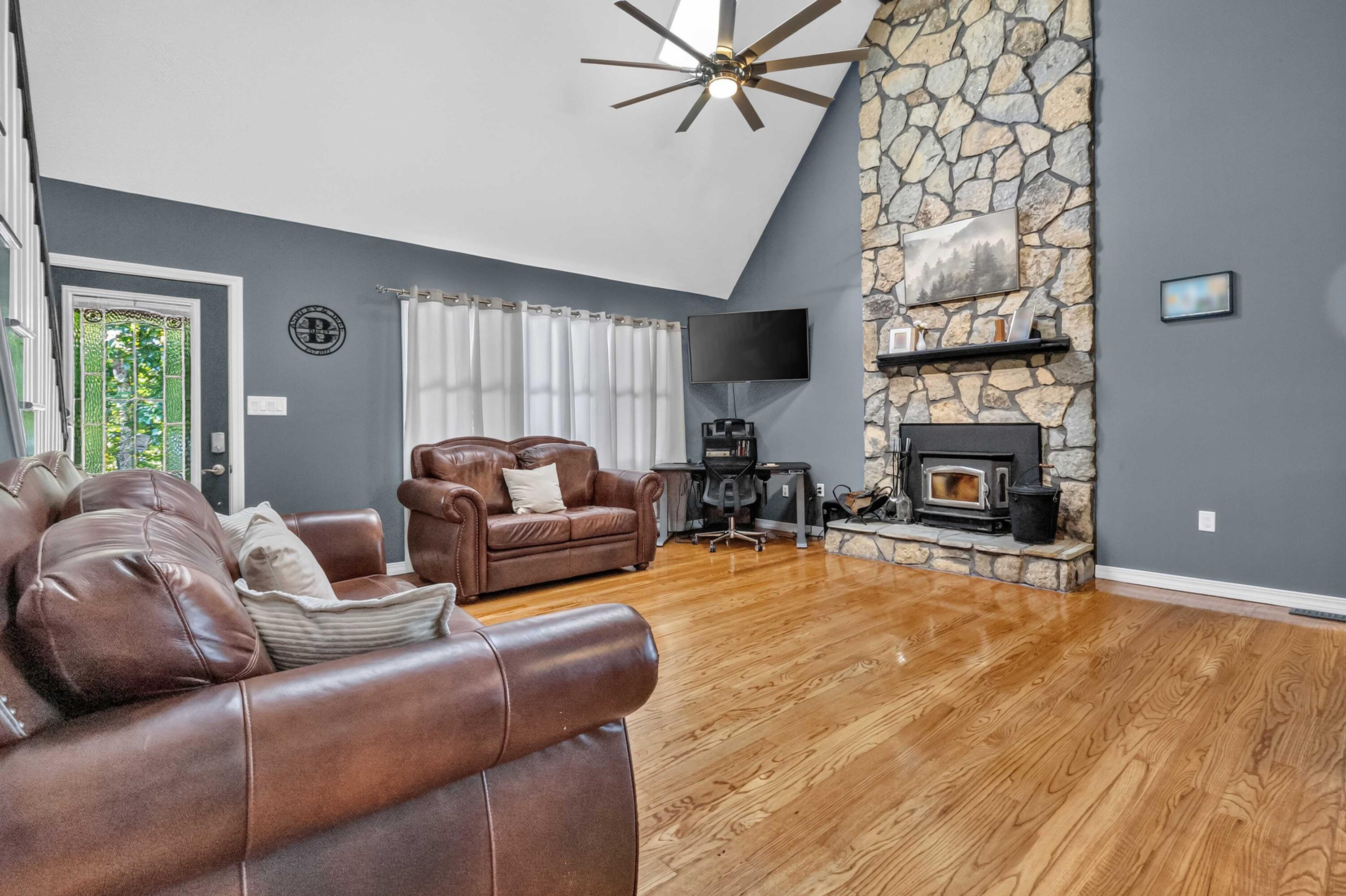164 Hogue Hollow Property Photo 8