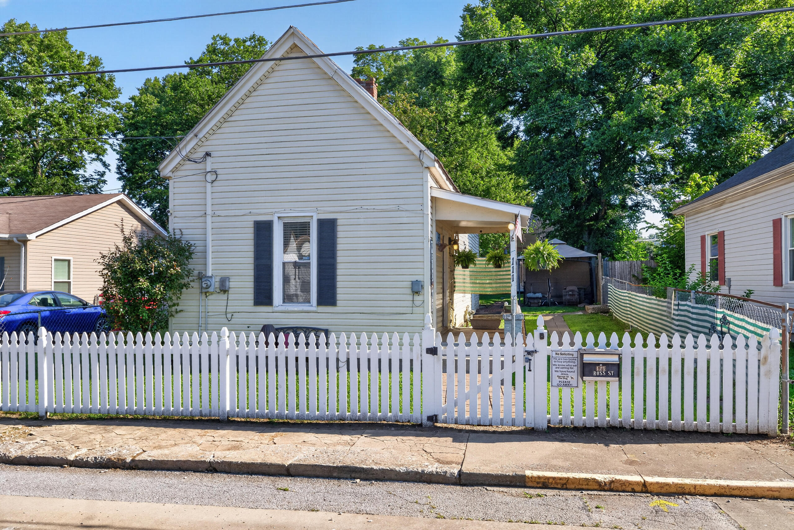 111 Ross Street Property Photo 1