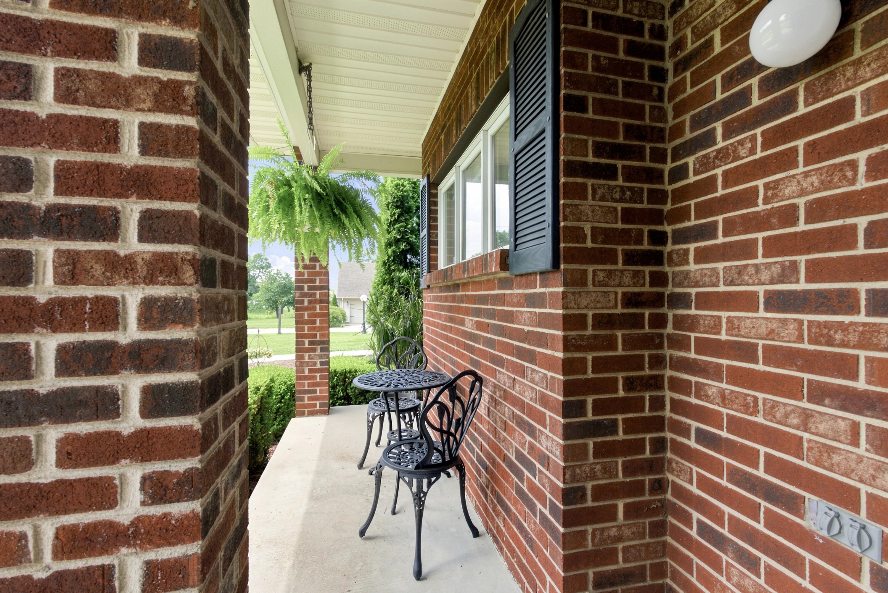 7370 Cartersville Road Property Photo 6