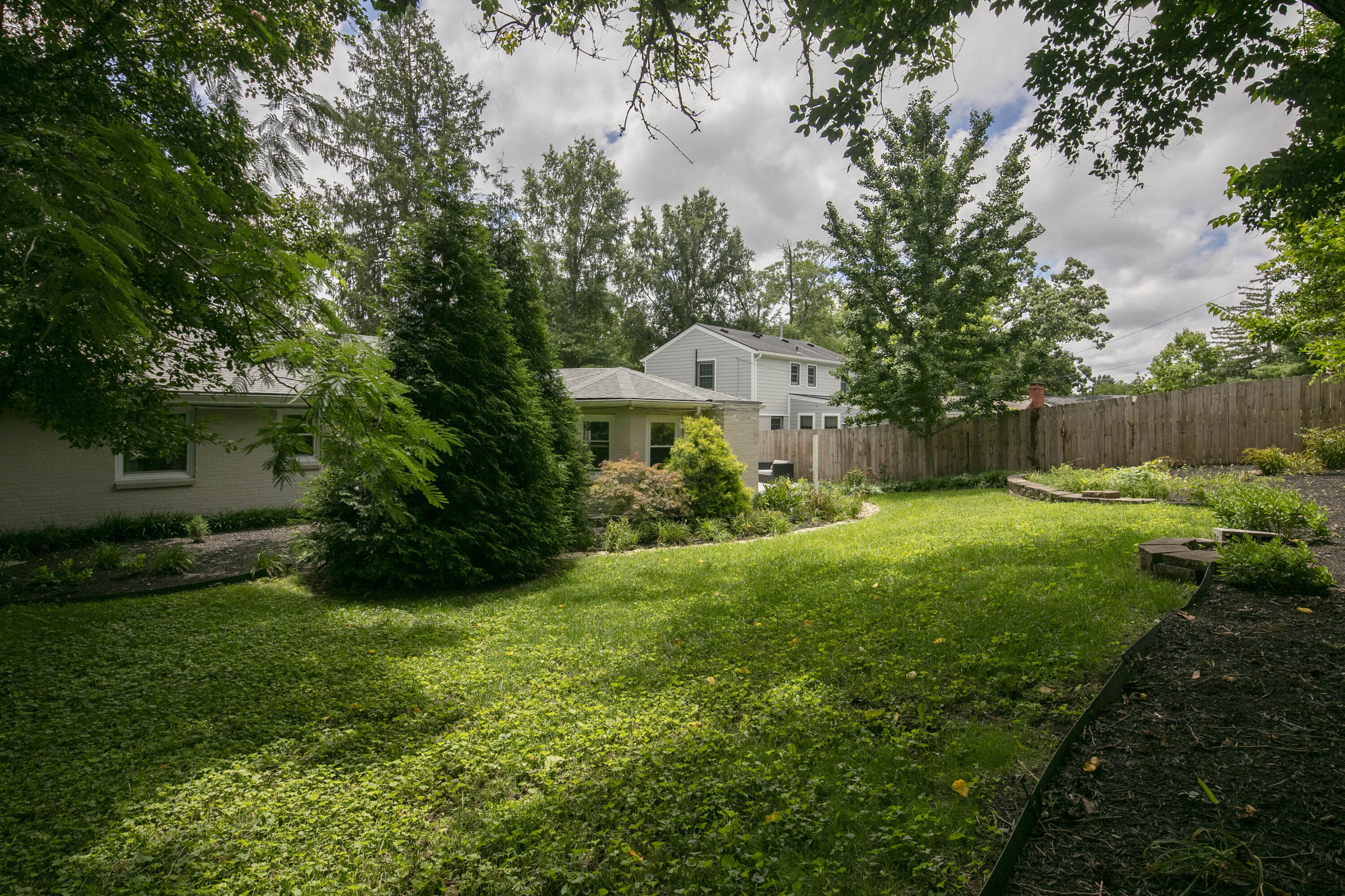 3475 Greentree Road Property Photo 23