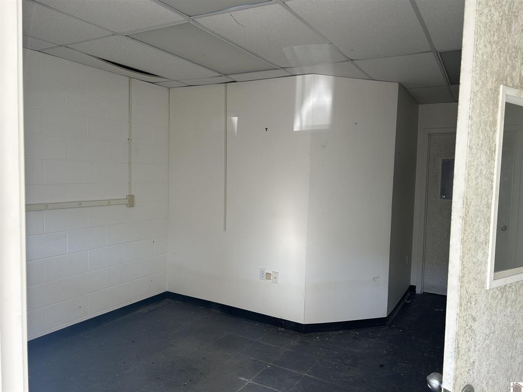 90 Commerce Street Property Photo 11