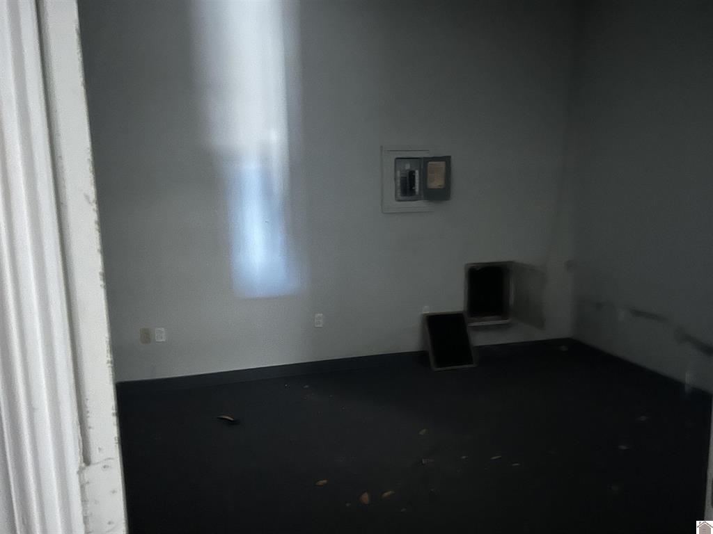 90 Commerce Street Property Photo 13