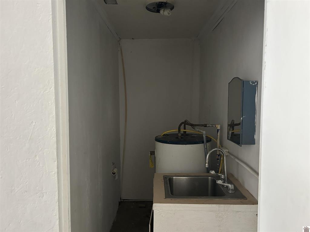 90 Commerce Street Property Photo 16