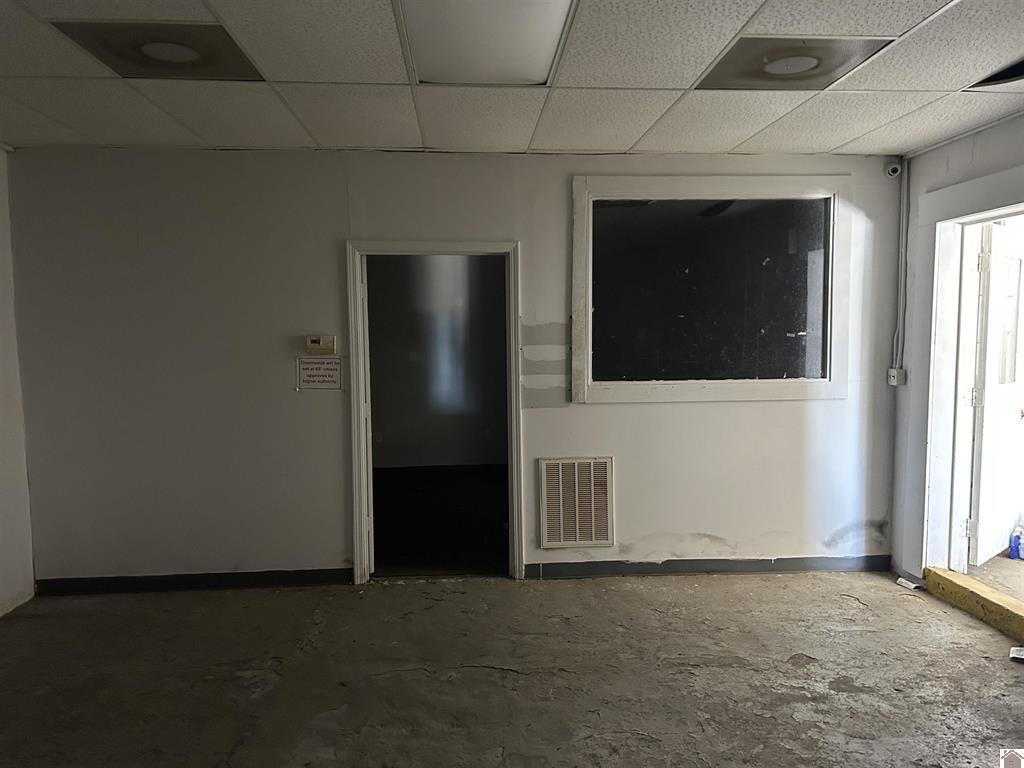90 Commerce Street Property Photo 17