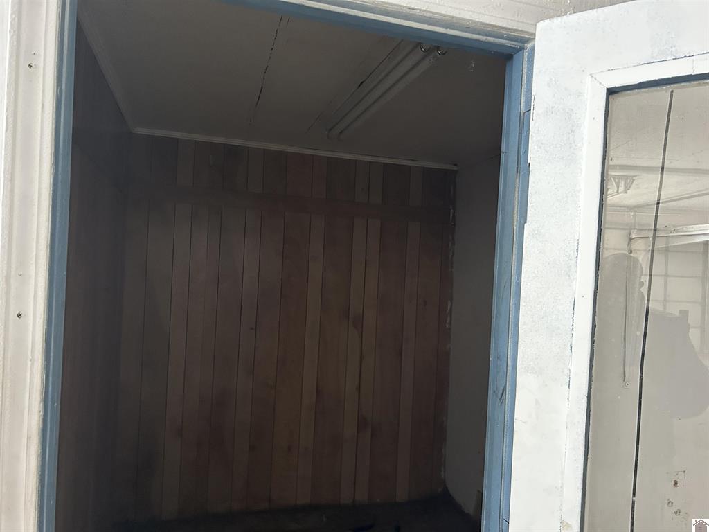 90 Commerce Street Property Photo 18