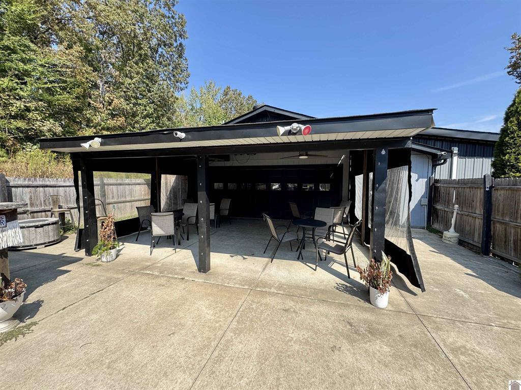 11728 E U.s. Highway 68 Property Photo 10