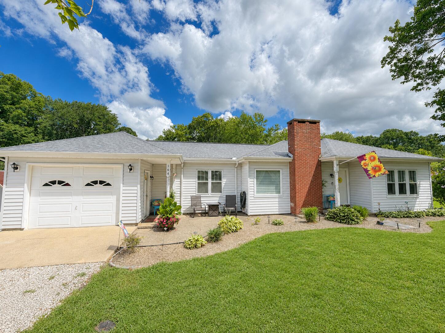 164 W Tennessee Avenue Property Photo 1