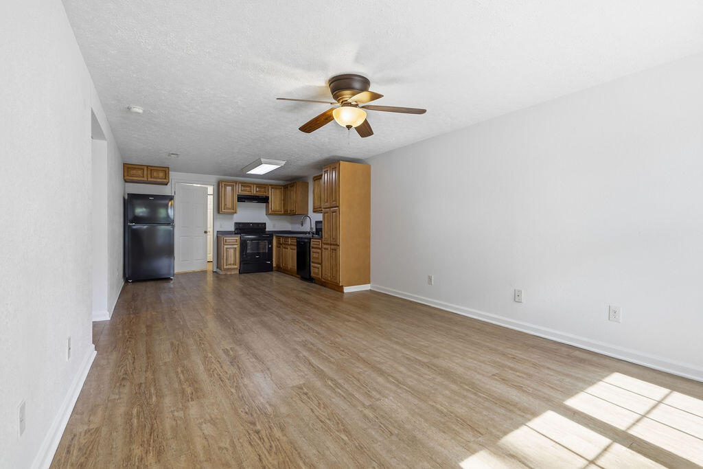 1326 Diuguid Drive Property Photo 8
