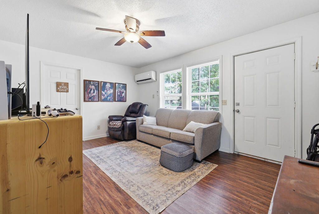 1326 Diuguid Drive Property Photo 24