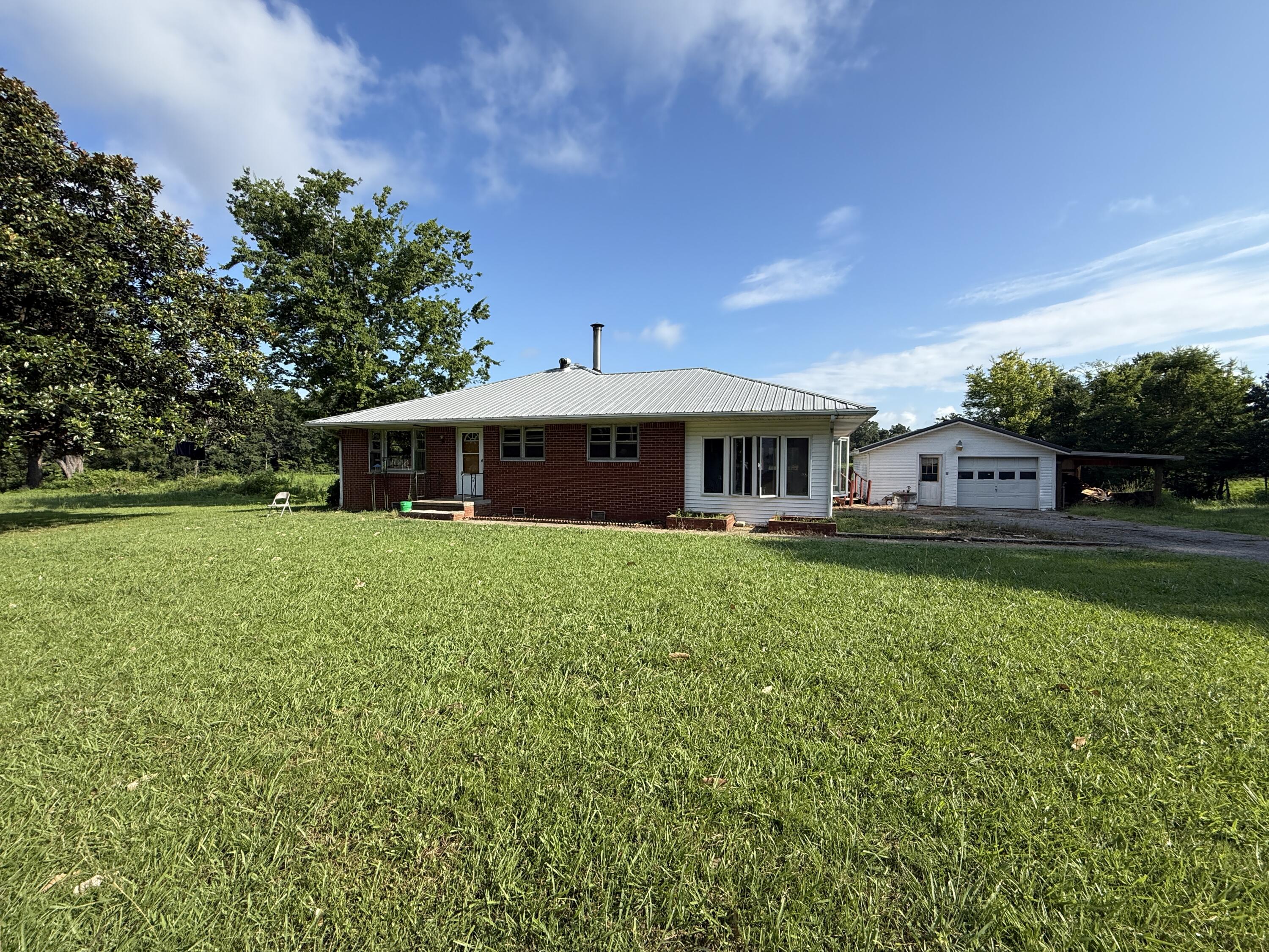 2620 Almo Road Property Photo 1