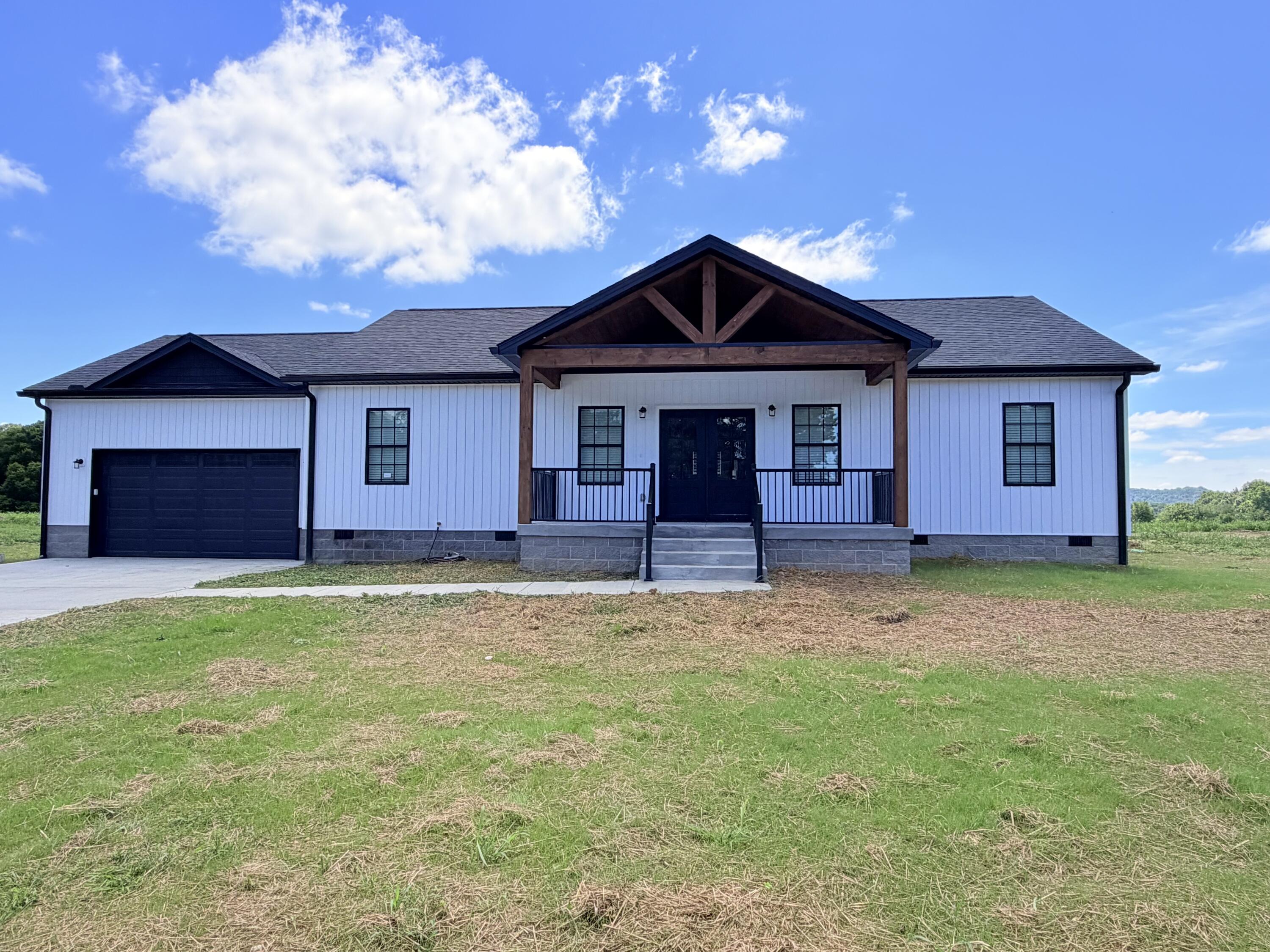93 Stable Lane Property Photo 1