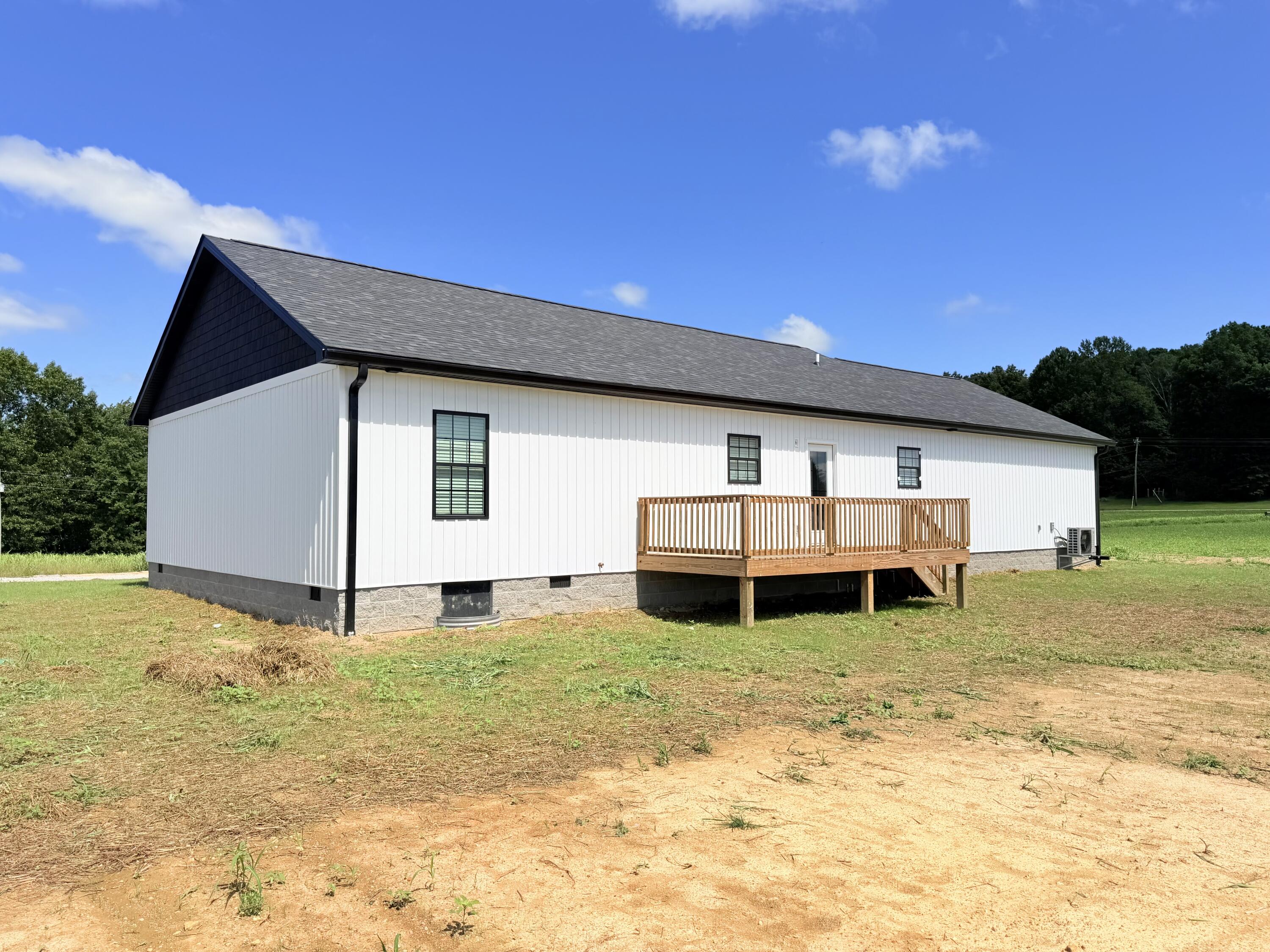 93 Stable Lane Property Photo 10