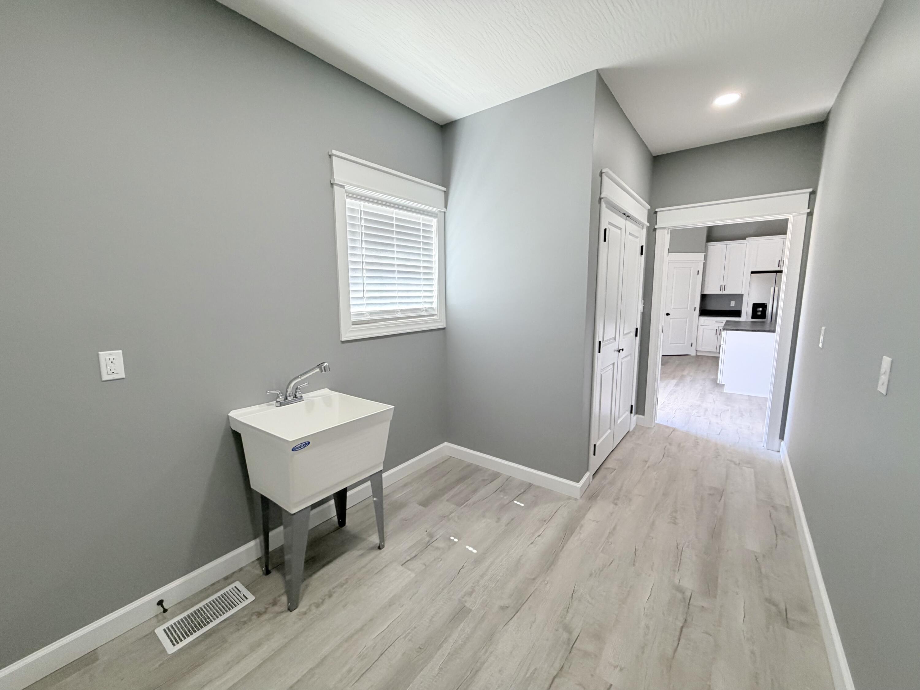 93 Stable Lane Property Photo 39