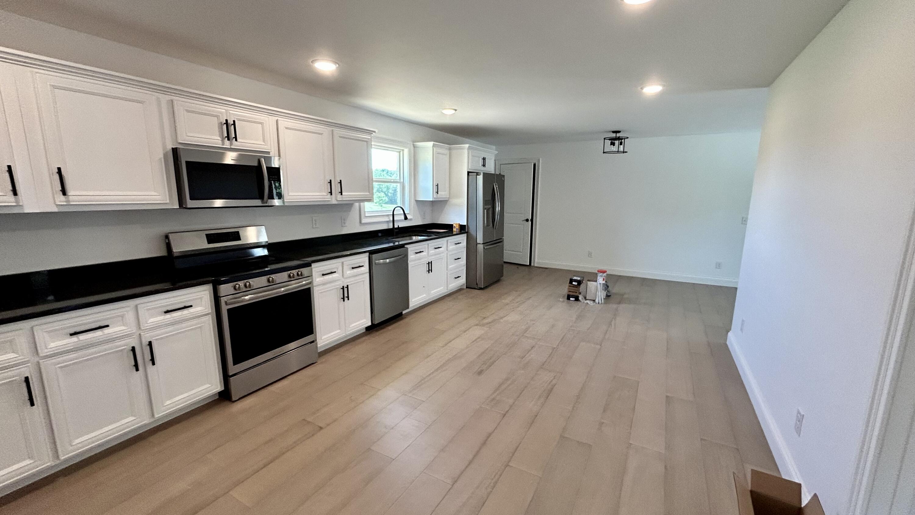 327 Madison Circle Property Photo 10