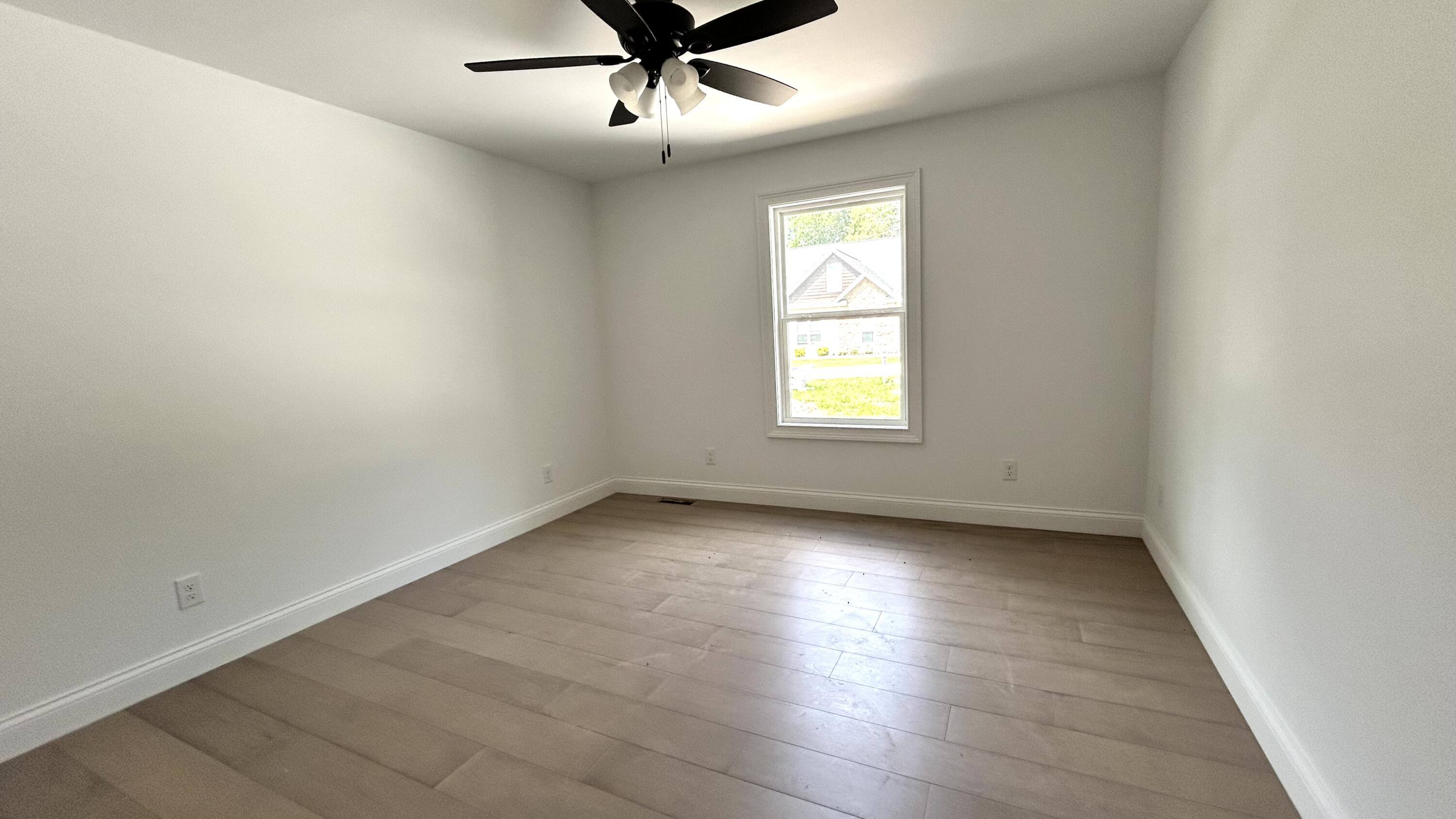 327 Madison Circle Property Photo 13