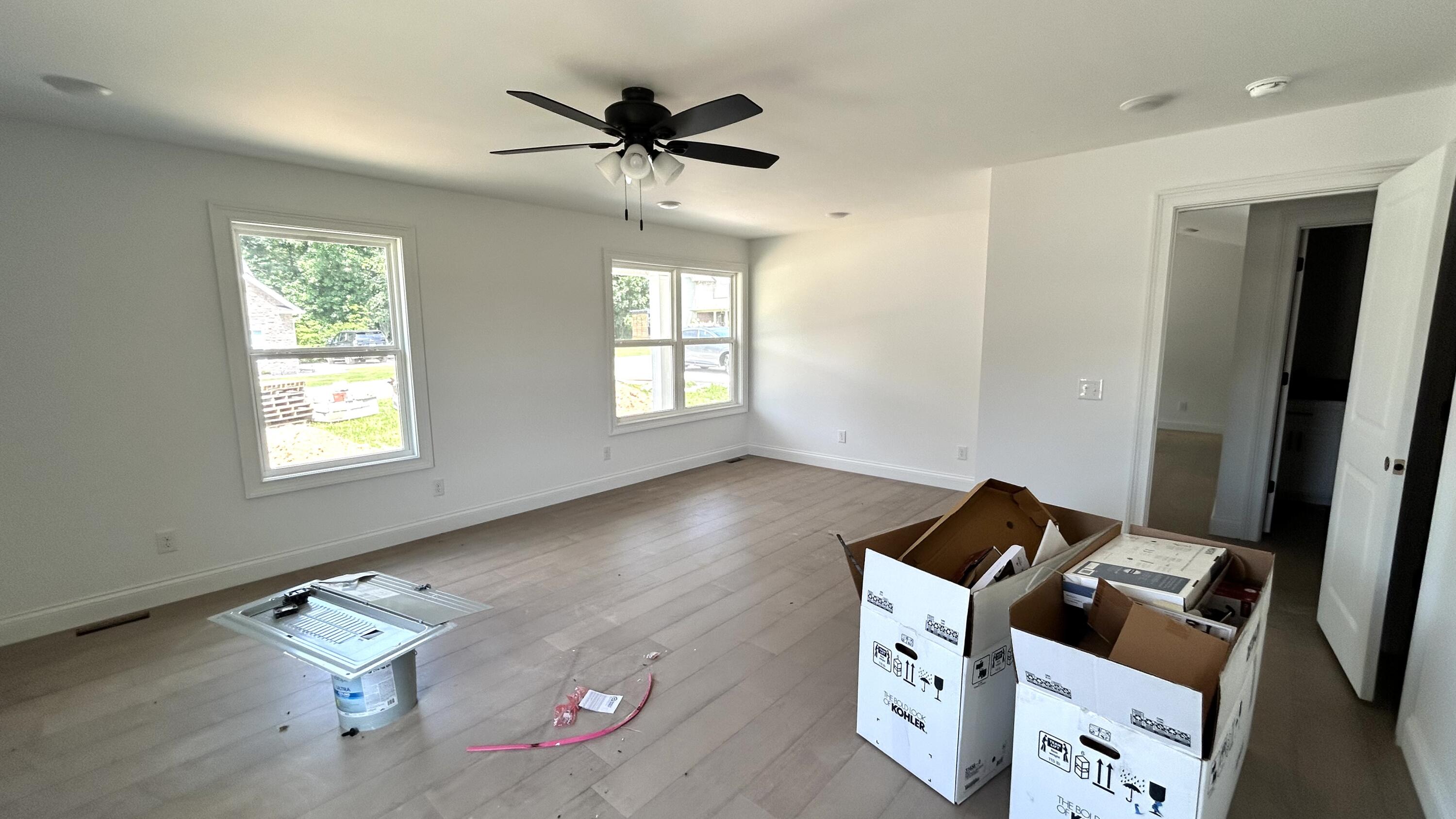 327 Madison Circle Property Photo 14