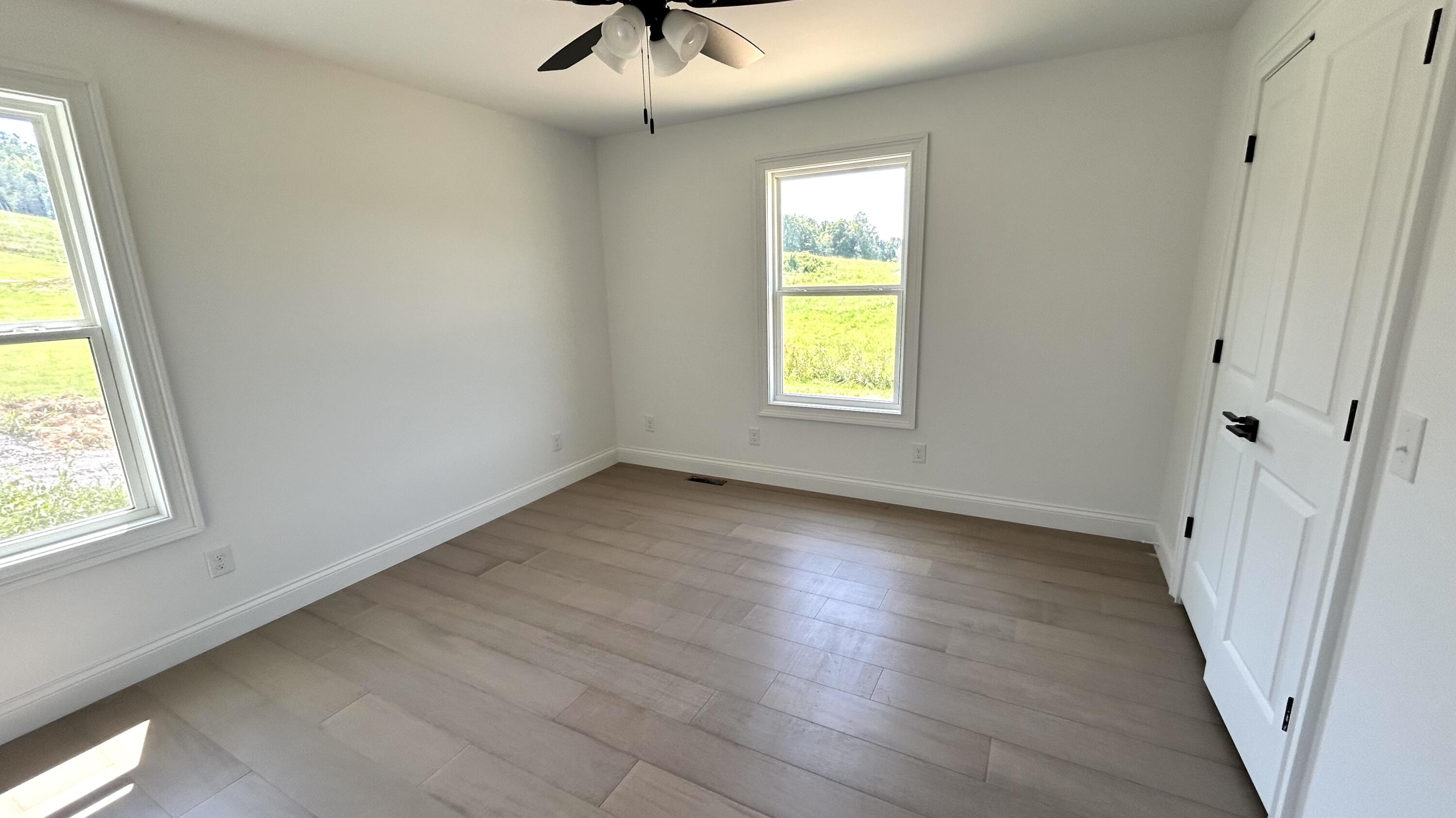 327 Madison Circle Property Photo 14