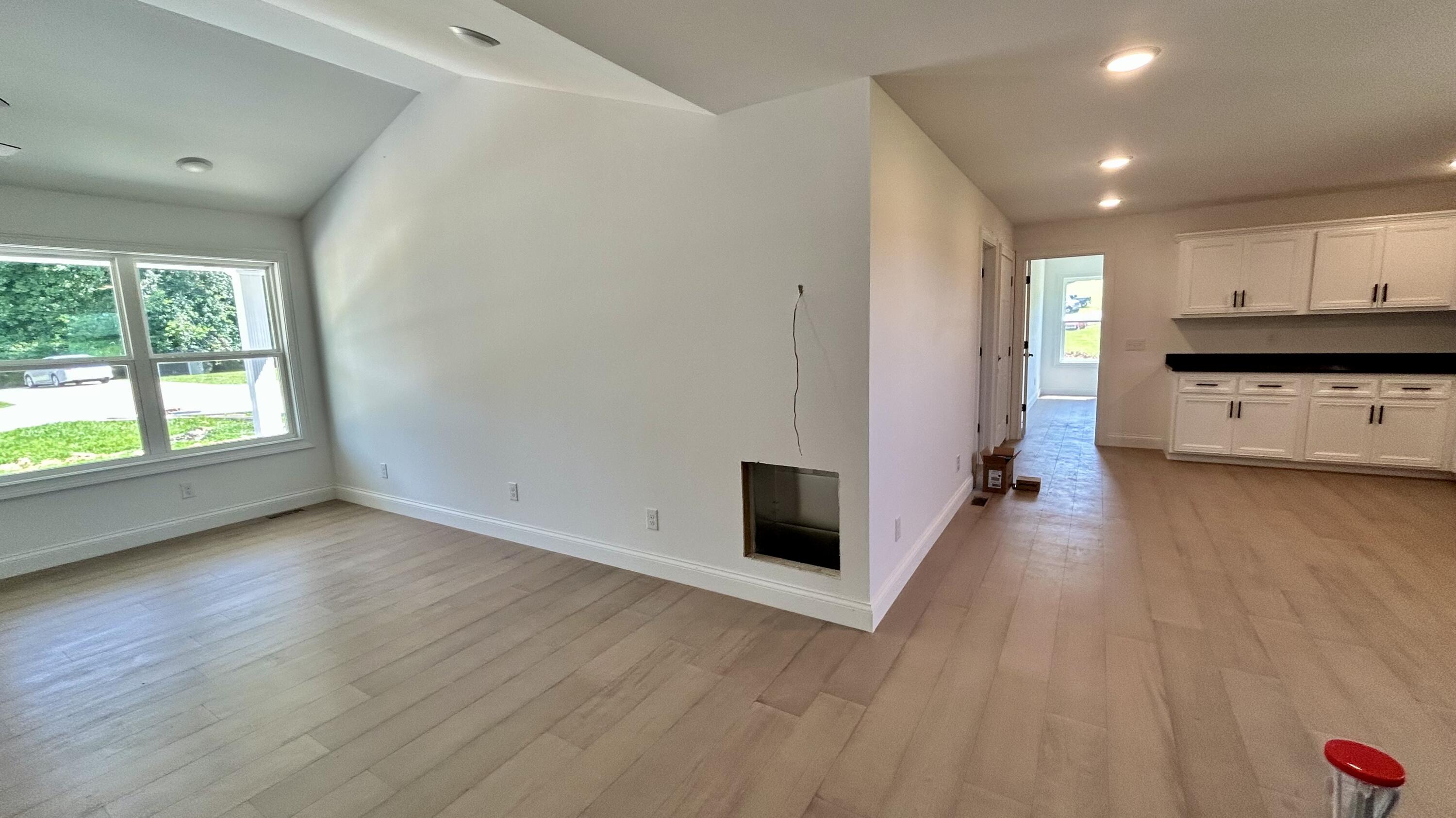 327 Madison Circle Property Photo 16